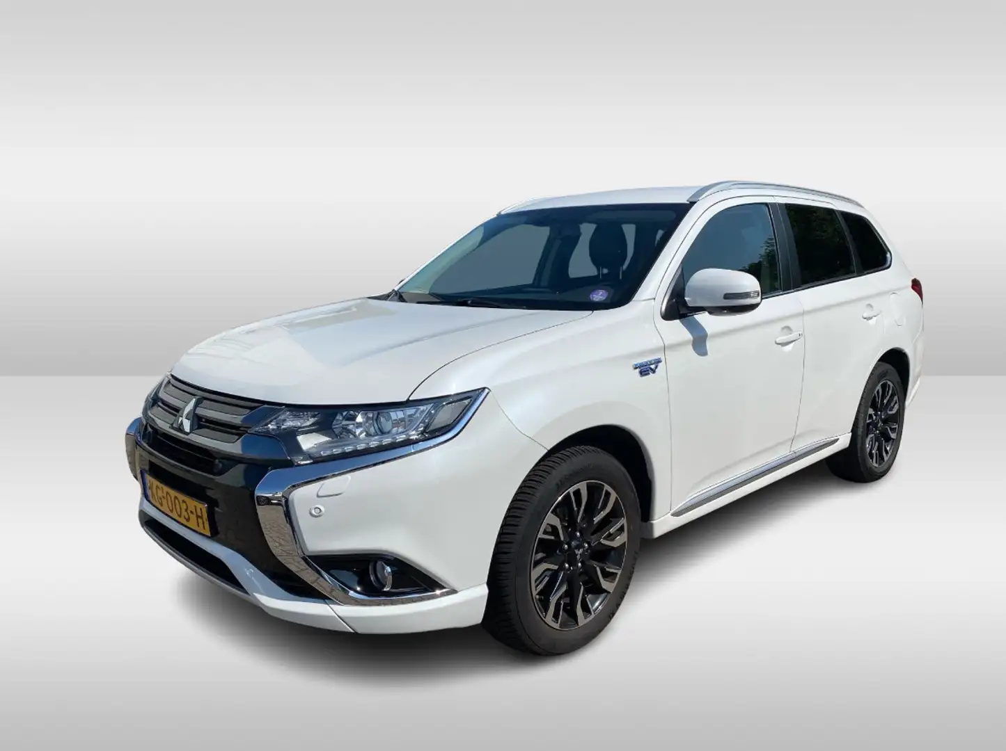 Mitsubishi Outlander 2.0 PHEV Executive Edition / Trekhaak / Camera / L Bílá - 1
