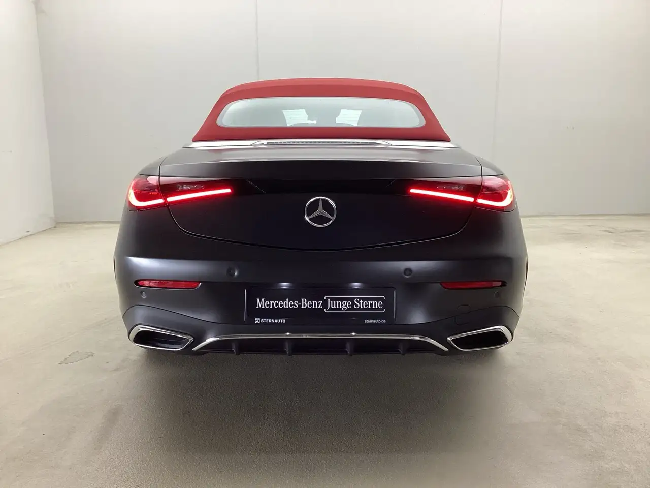Mercedes-Benz CLE 300 Cabriolet AMG Leder Rot Magno 20 Zoll Navi, миниатюра 6