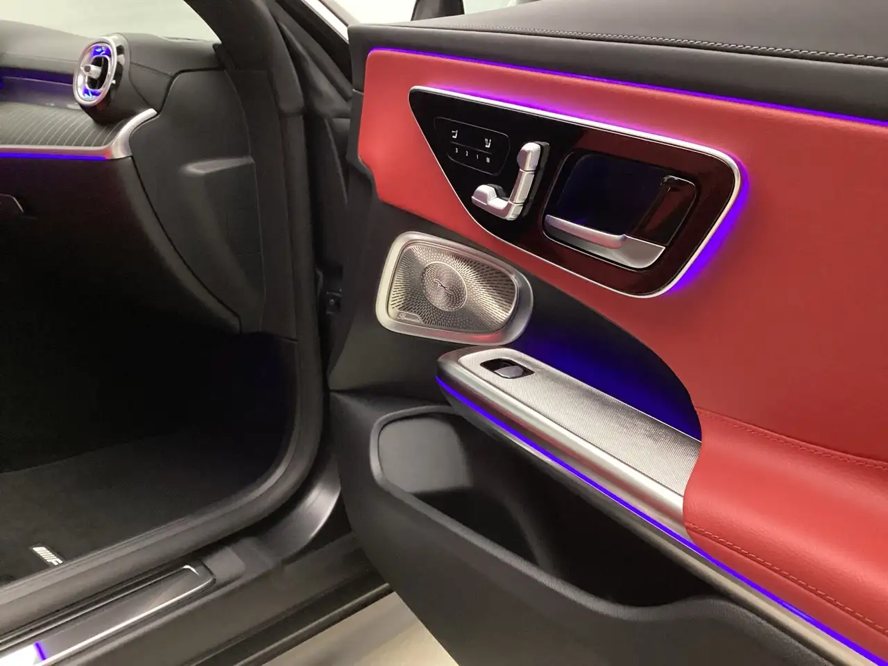 Mercedes-Benz CLE 300 Cabriolet AMG Leder Rot Magno 20 Zoll Navi, миниатюра 23