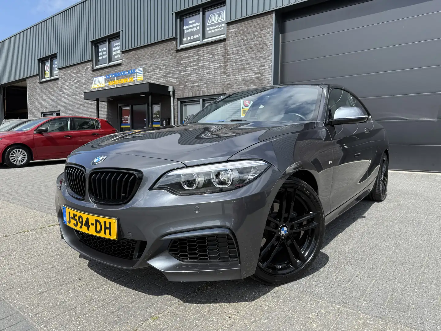 BMW 218 2-serie Coupé 218i High Executive Edition | 1E EIG Grijs - 2