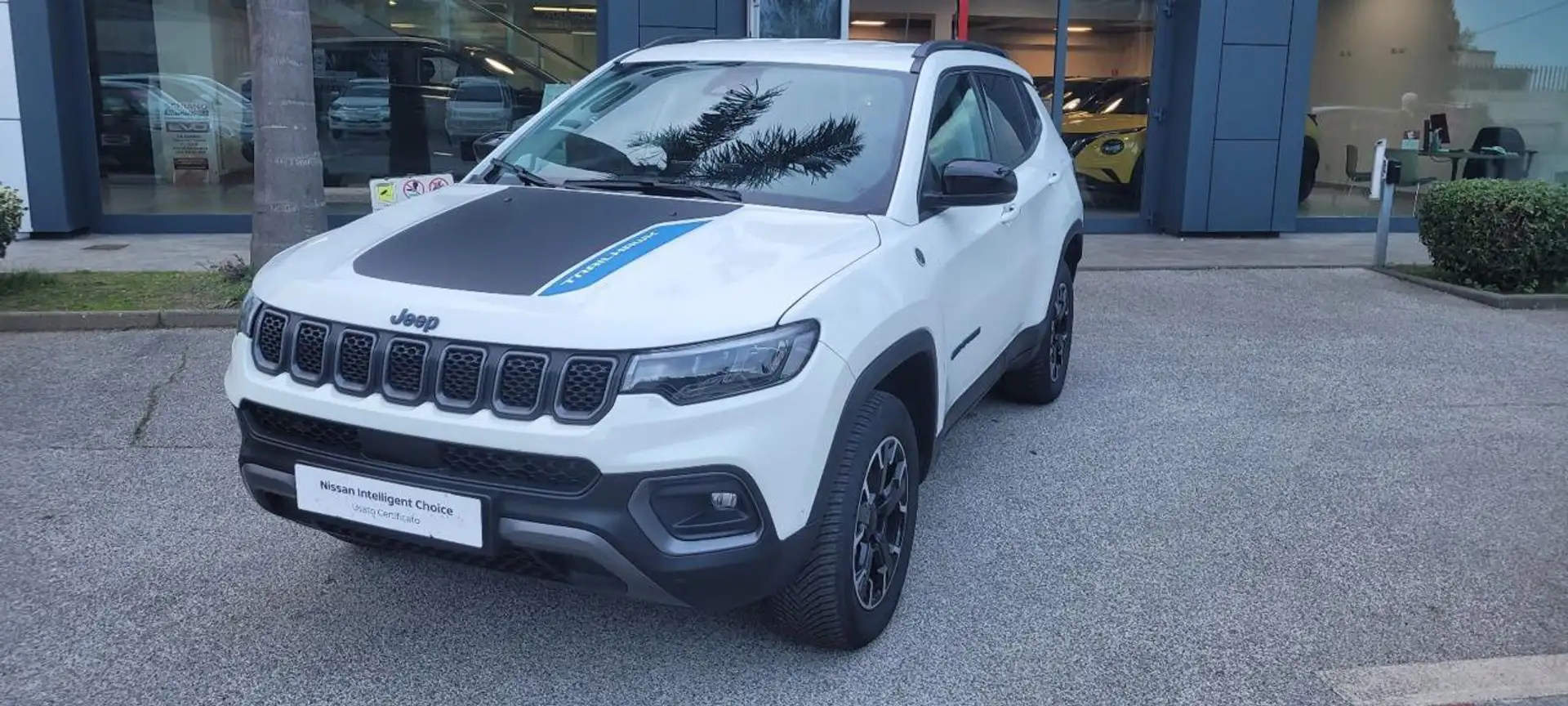 Jeep Compass 1.3 Turbo T4 240 CV PHEV AT6 4xe Trailhawk Bianco - 2