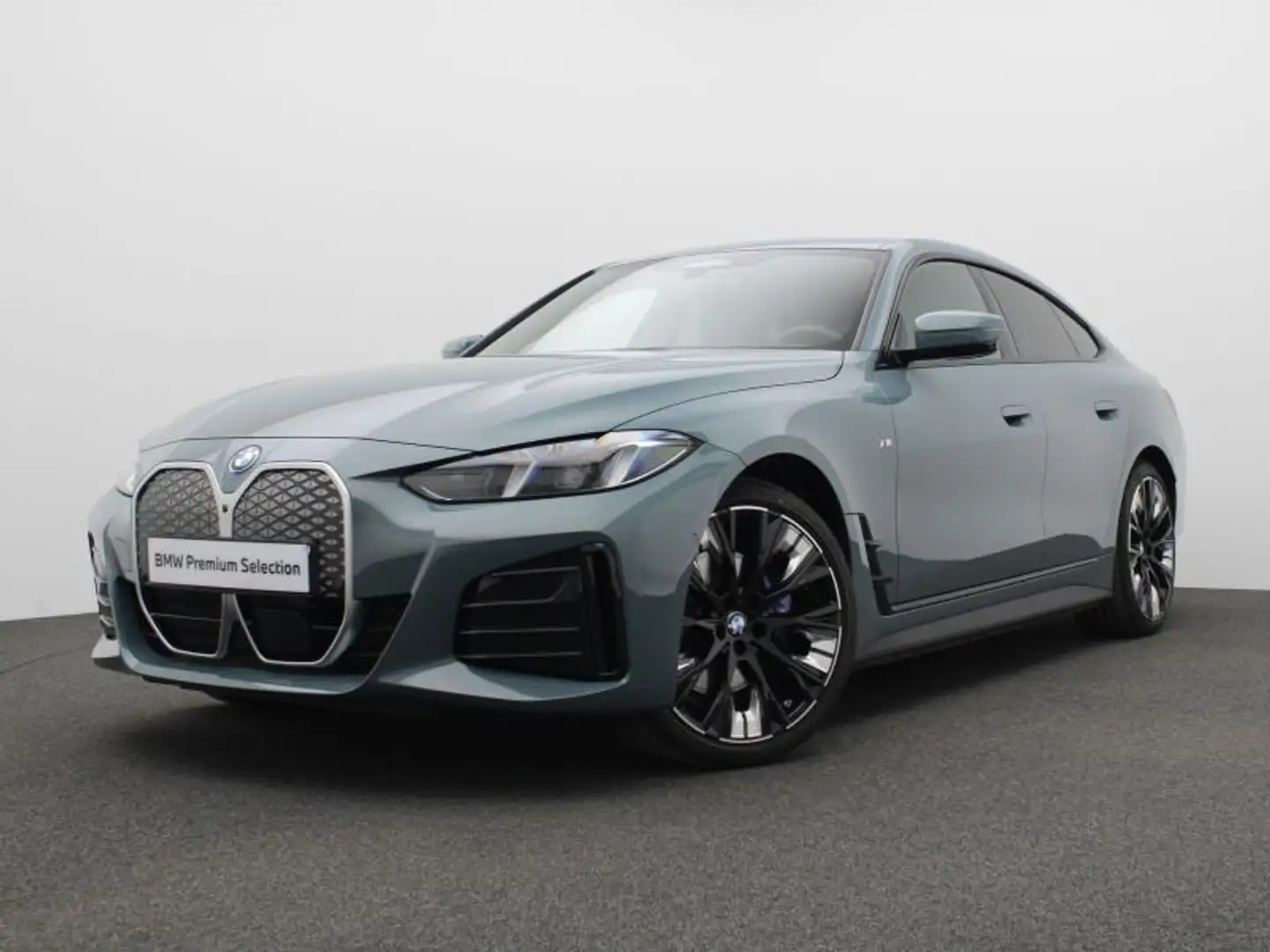 BMW i4 XDRIVE - M SPORT - INDIVIDUALL Vert - 1
