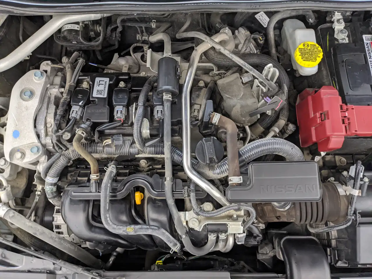 Nissan Sentra снимка Nissan Sentra