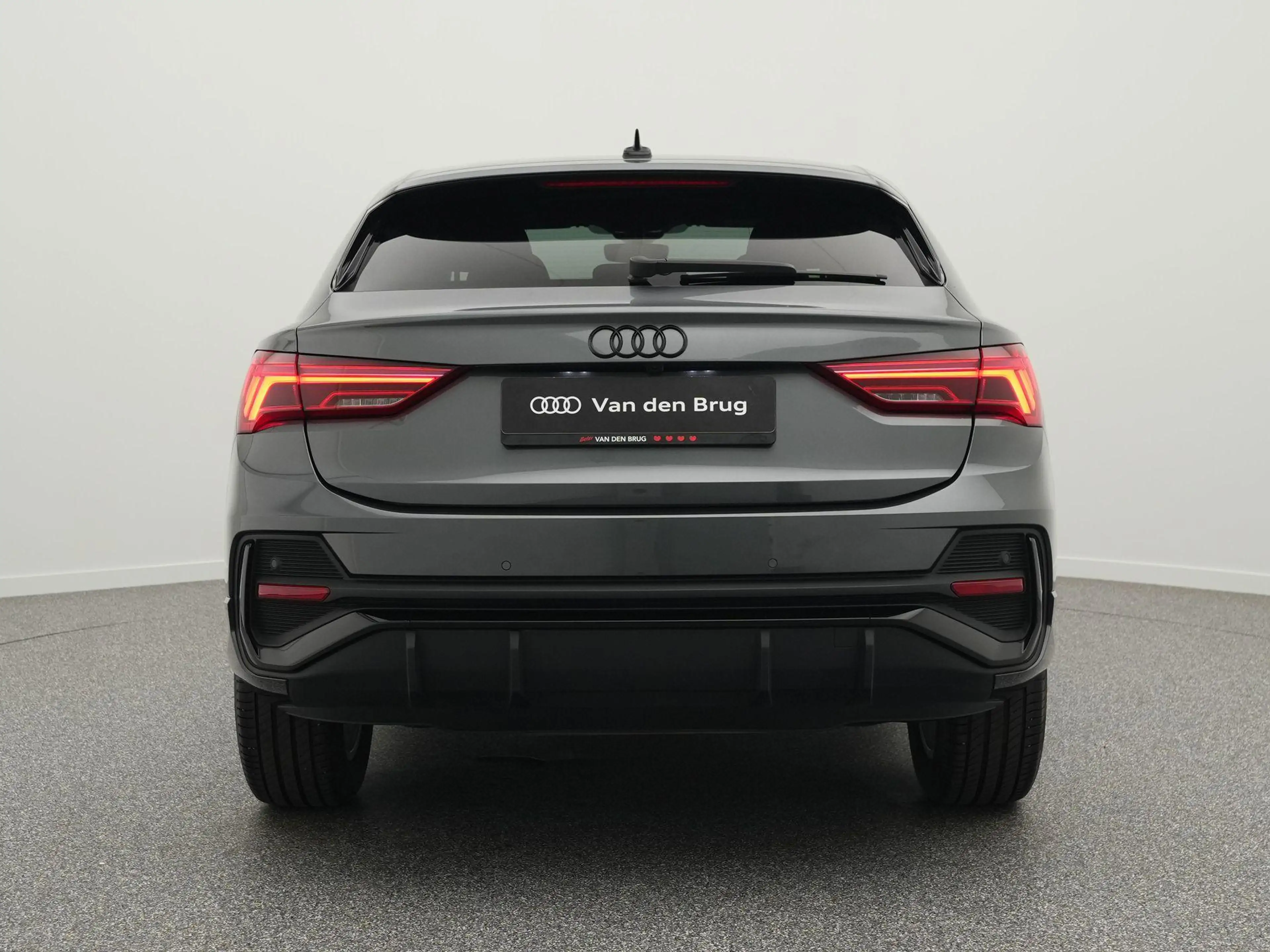 Audi Q3 Sportback 45 TFSI e S Edition | Apple Carplay/Andr — photo 5