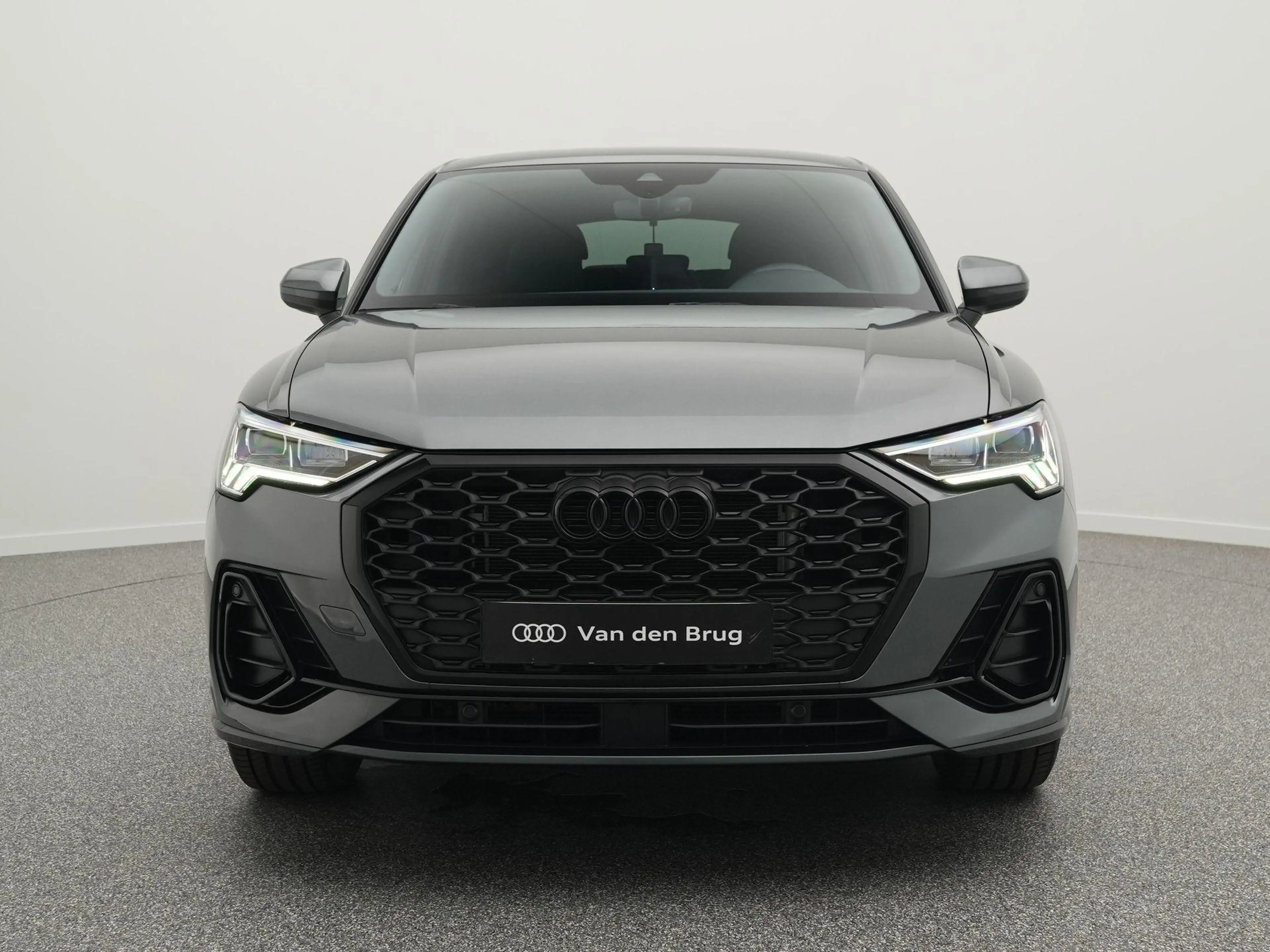 Audi Q3 Sportback 45 TFSI e S Edition | Apple Carplay/Andr — photo 3