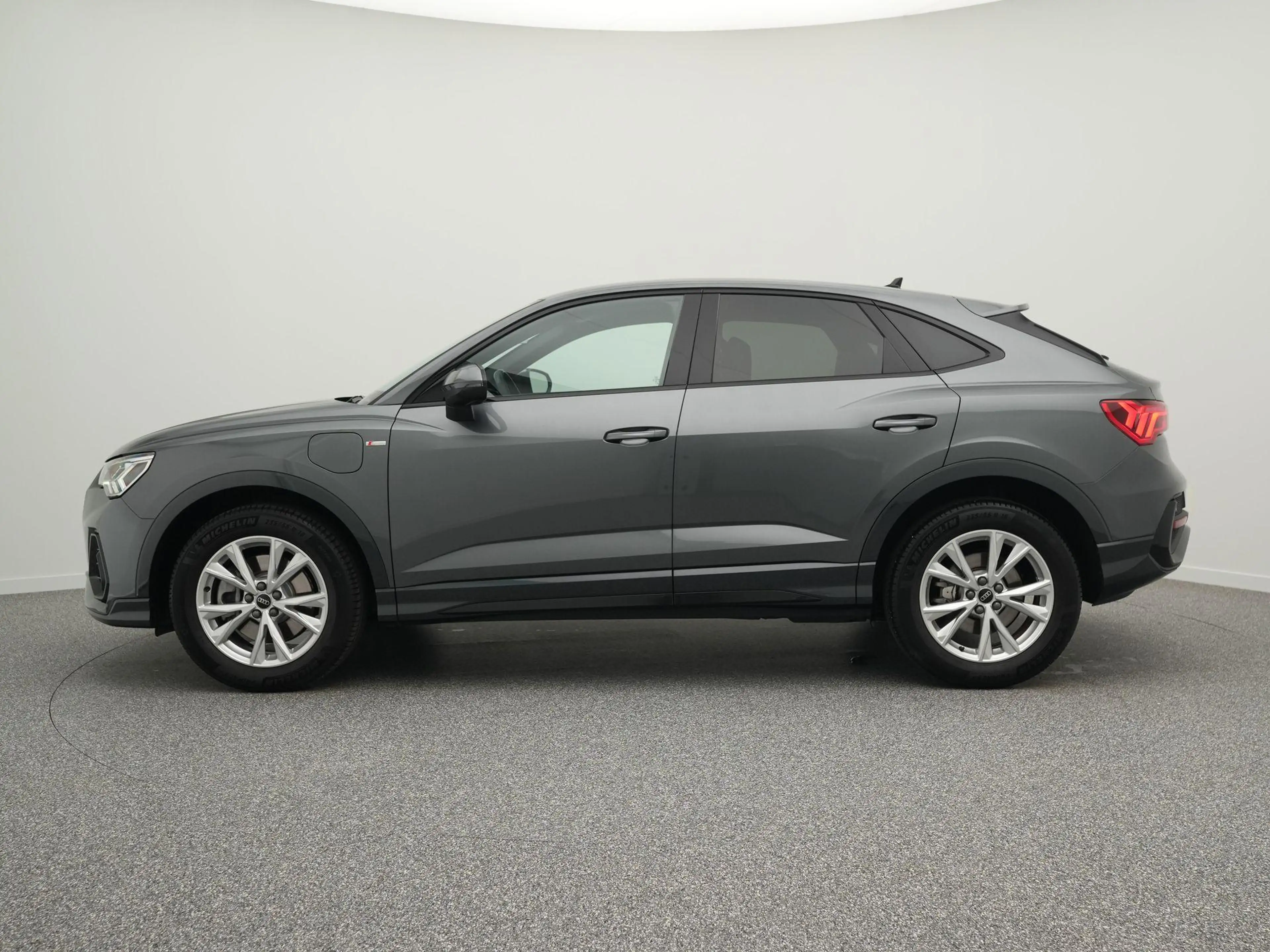 Audi Q3 Sportback 45 TFSI e S Edition | Apple Carplay/Andr — photo 11