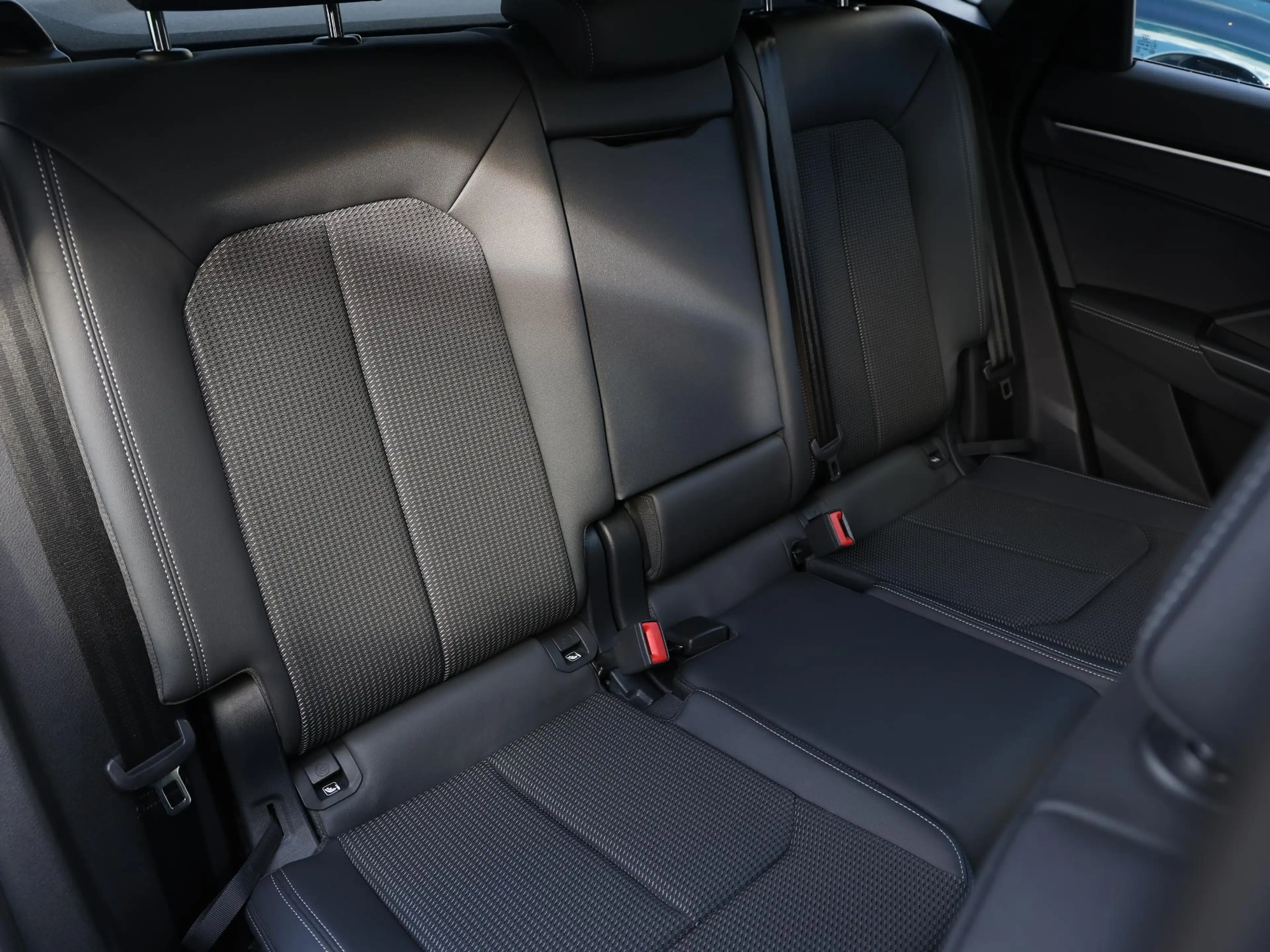 Audi Q3 Sportback 45 TFSI e S Edition | Apple Carplay/Andr — photo 9