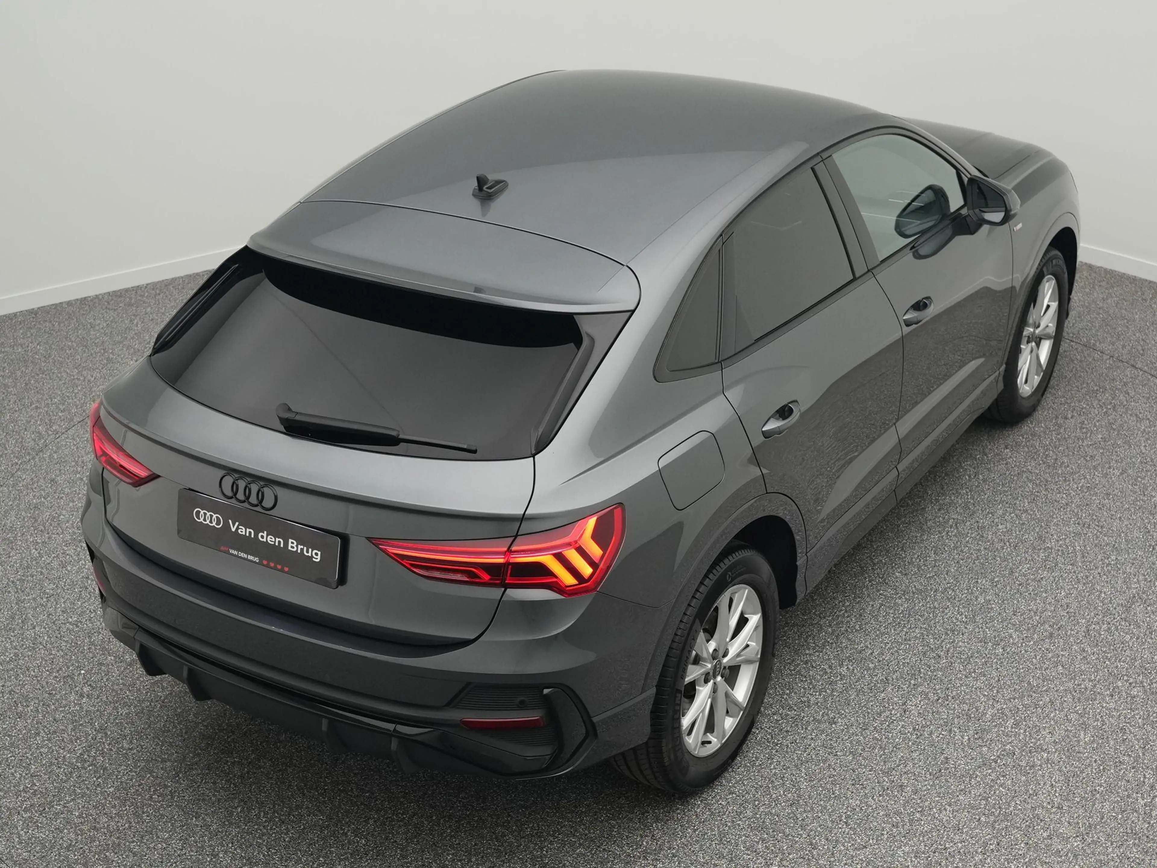 Audi Q3 Sportback 45 TFSI e S Edition | Apple Carplay/Andr — photo 12
