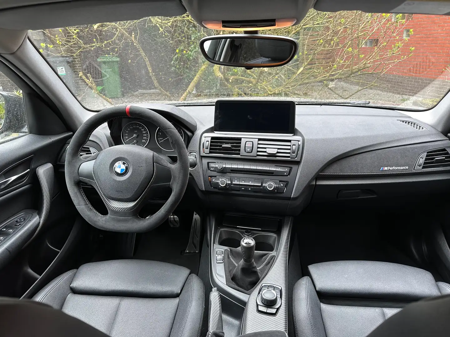 BMW 116 116i M sport Alcantara Carbon Siyah - 1