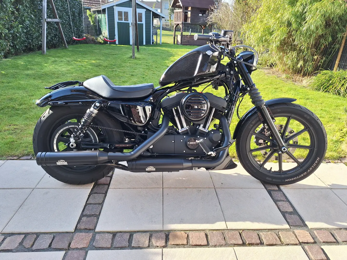 Harley-Davidson Sportster 1200 IRON XL1200NS, 1. Hand, wenig KM, top gepflegt! Black - 1