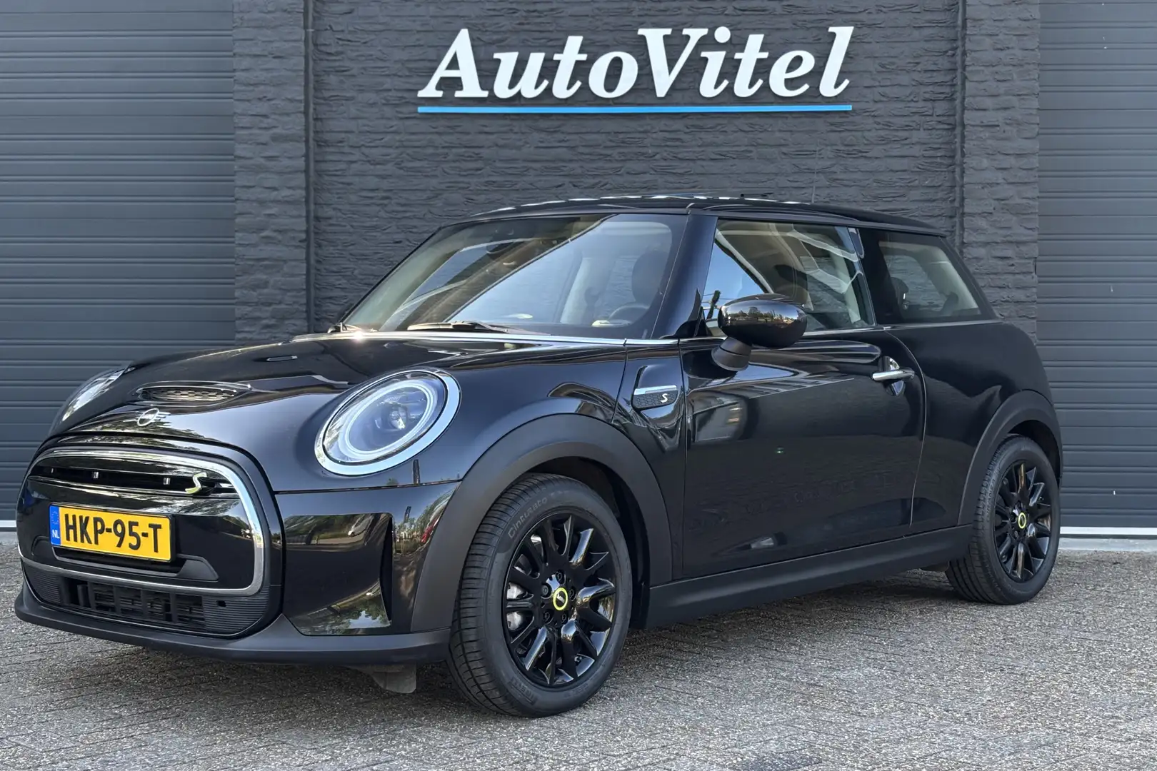 MINI Cooper SE | Panodak | PDC | Camera | Sportstoelen | Sportstu Zwart - 1