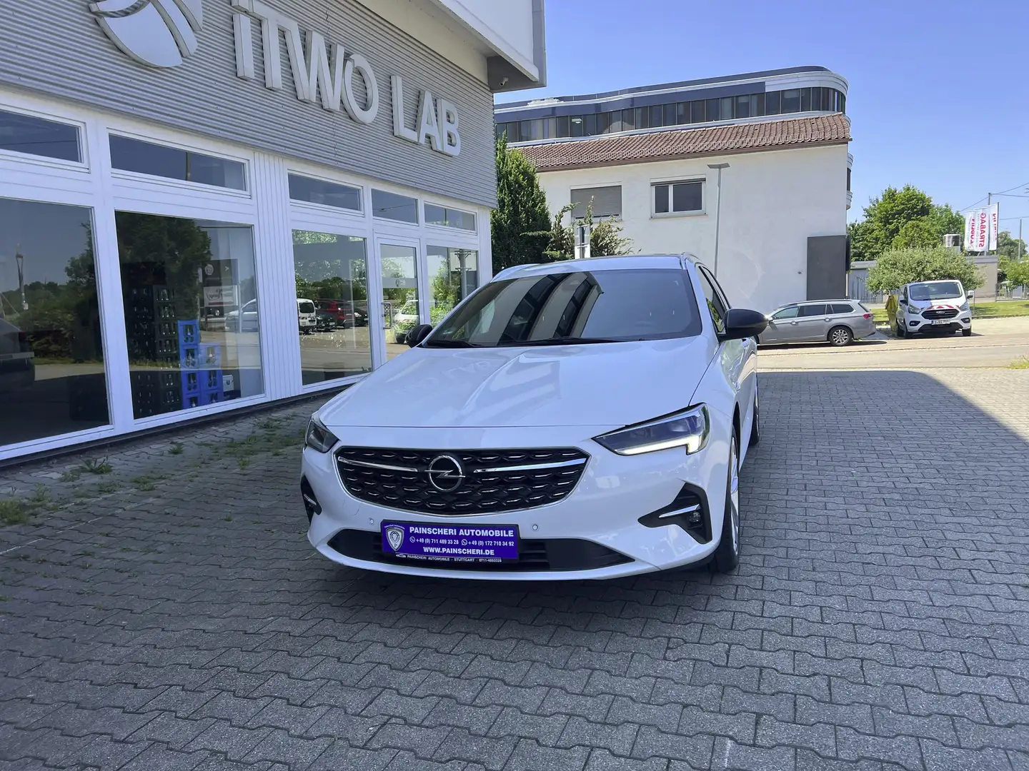 Opel Insignia 2.0 Business Elegance Aut. AHK+LEDER+KAMERA+LED Weiß - 2