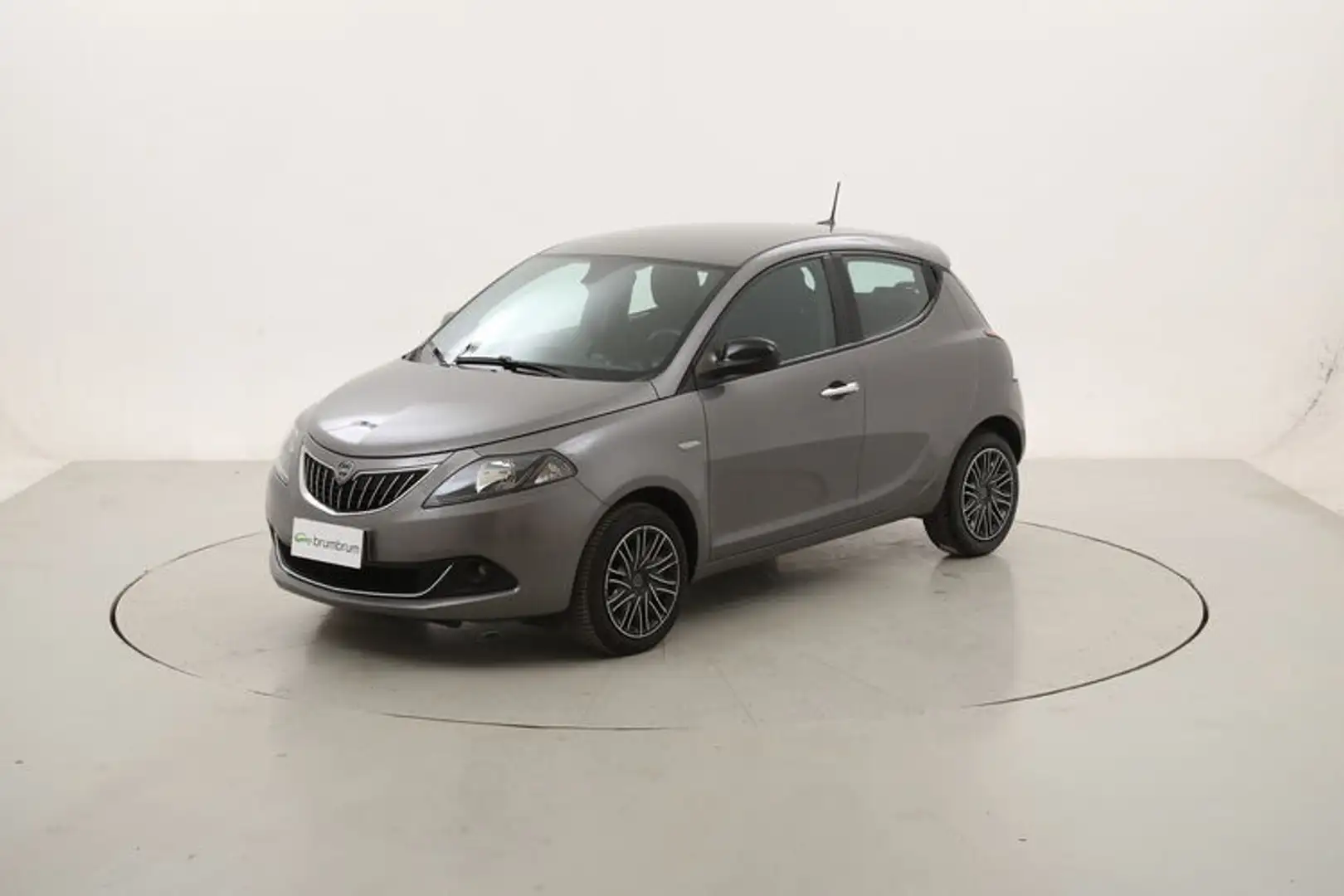 Lancia Ypsilon Gold 1.0 Mild Hybrid 69CV Grau - 1