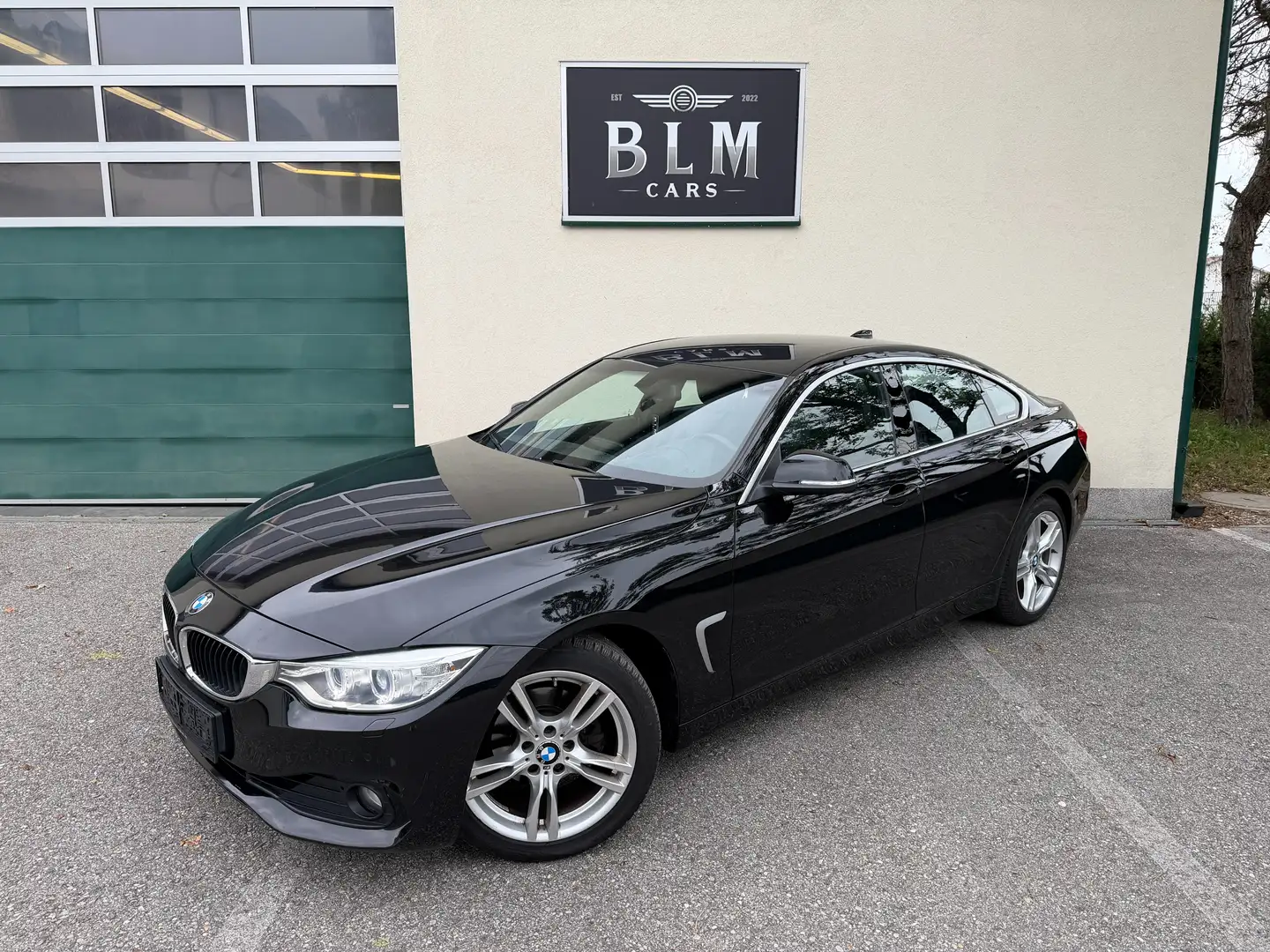BMW 420 420i Sport Aut. Leder, PDC, Navi, LED, Sitzheiz, Schwarz - 1