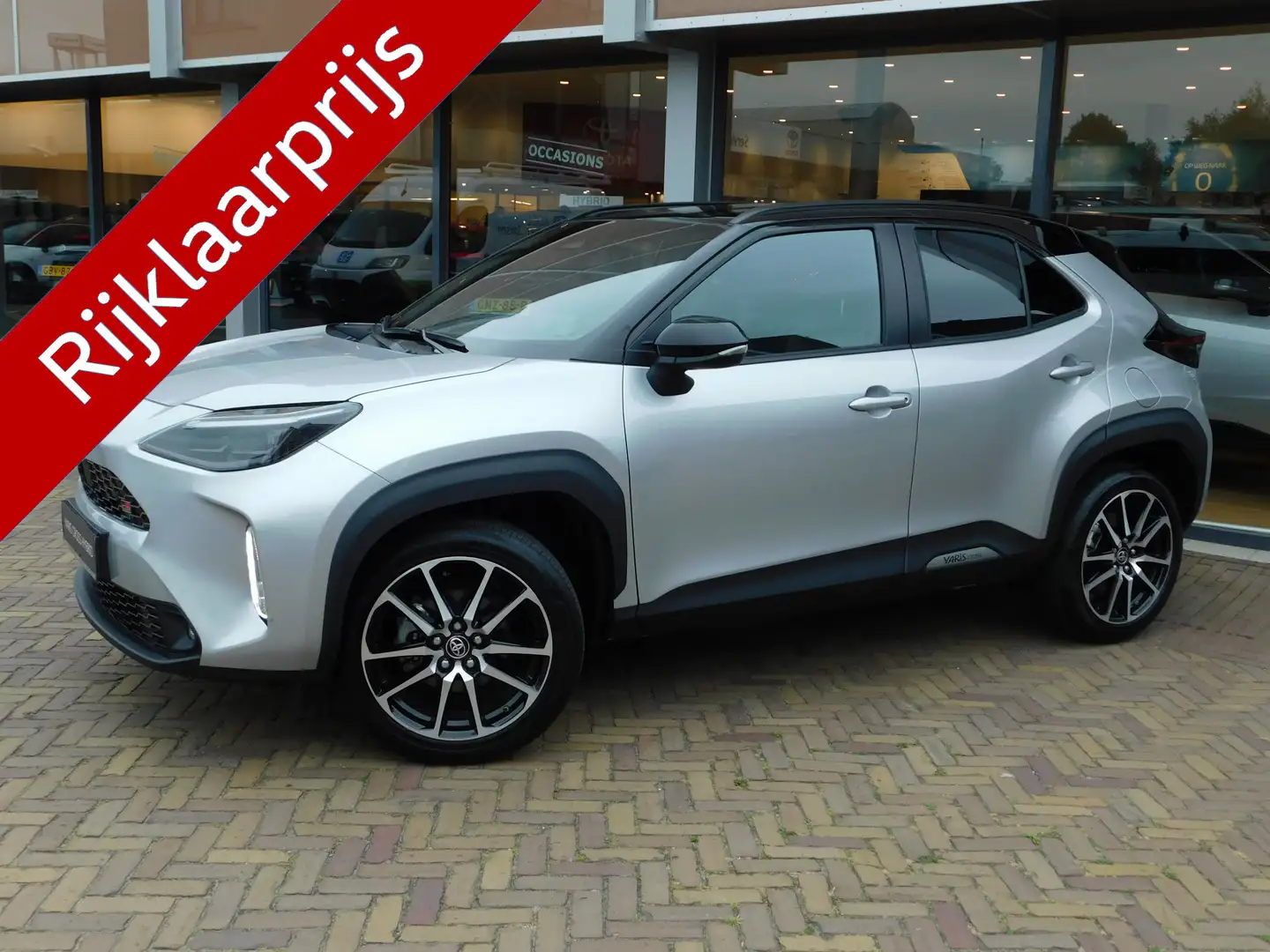 Toyota Yaris Cross 1.5 Hybrid 130 GR Sport | JBL | HUD | Stuurverwarm Zilver - 1