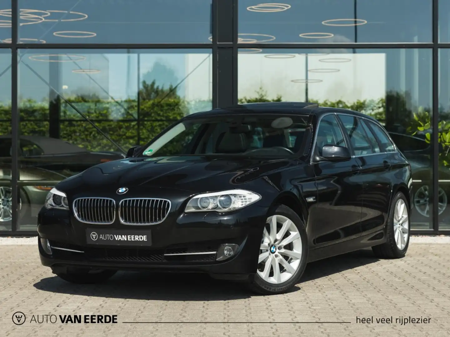 BMW 528 528i Touring Aut. - Pano, Comf.st. etc Zwart - 1