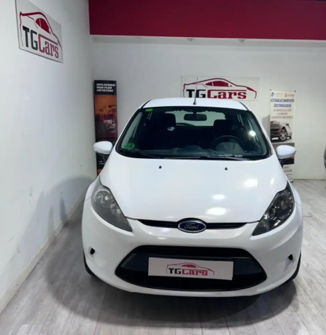 Ford Fiesta 1.25 Trend Blanco - 1