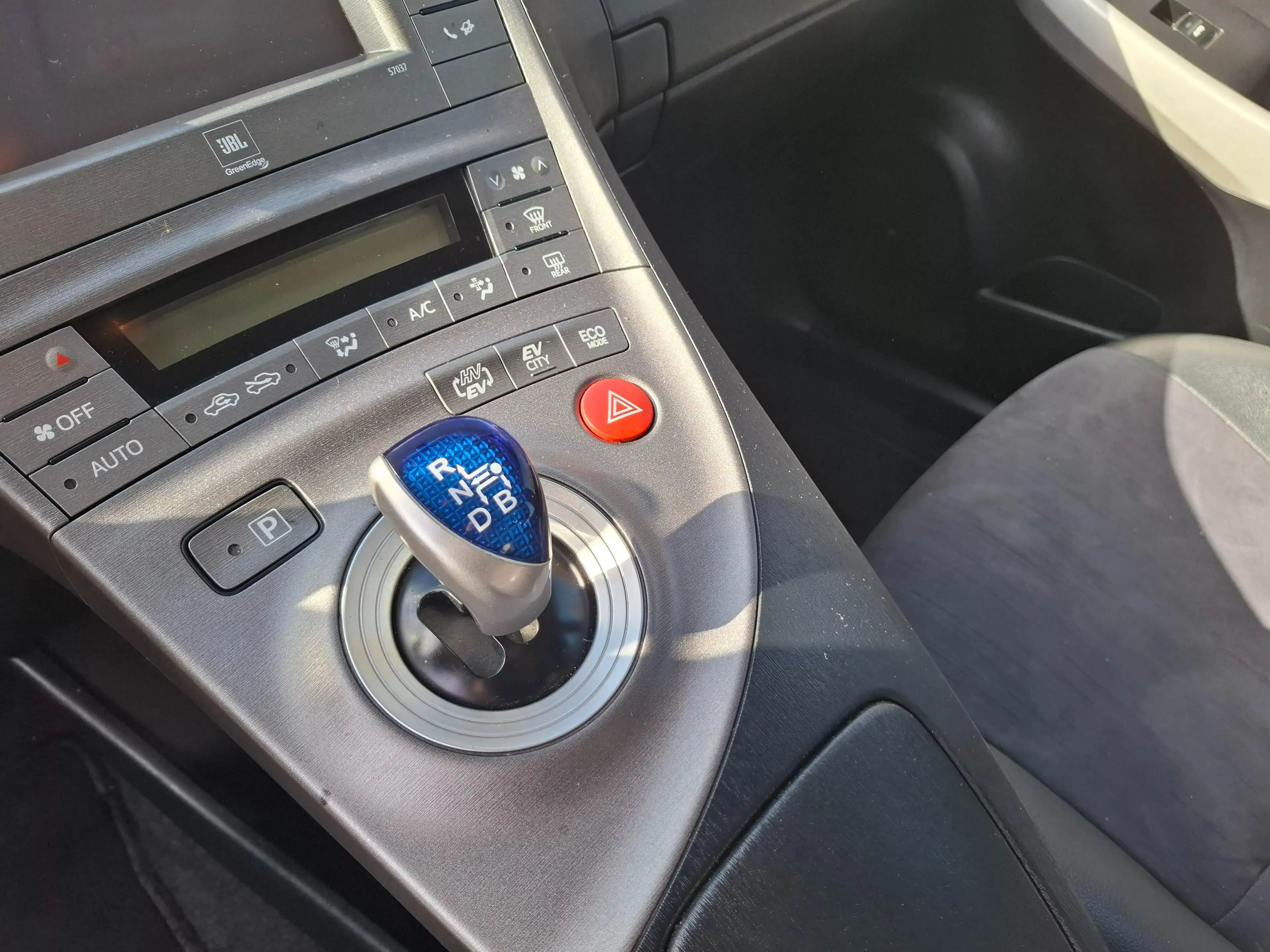 Toyota Prius Prime 1,8 VVT-i Hybrid Plug-in AKTION — photo 15