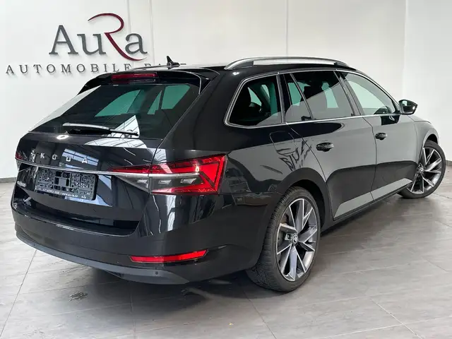 Skoda Superb view 4