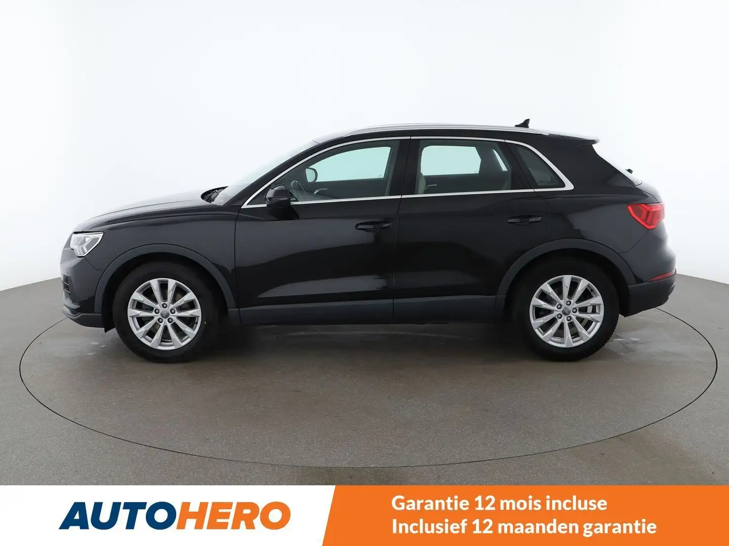 Audi Q3 35 TFSI Fekete - 2