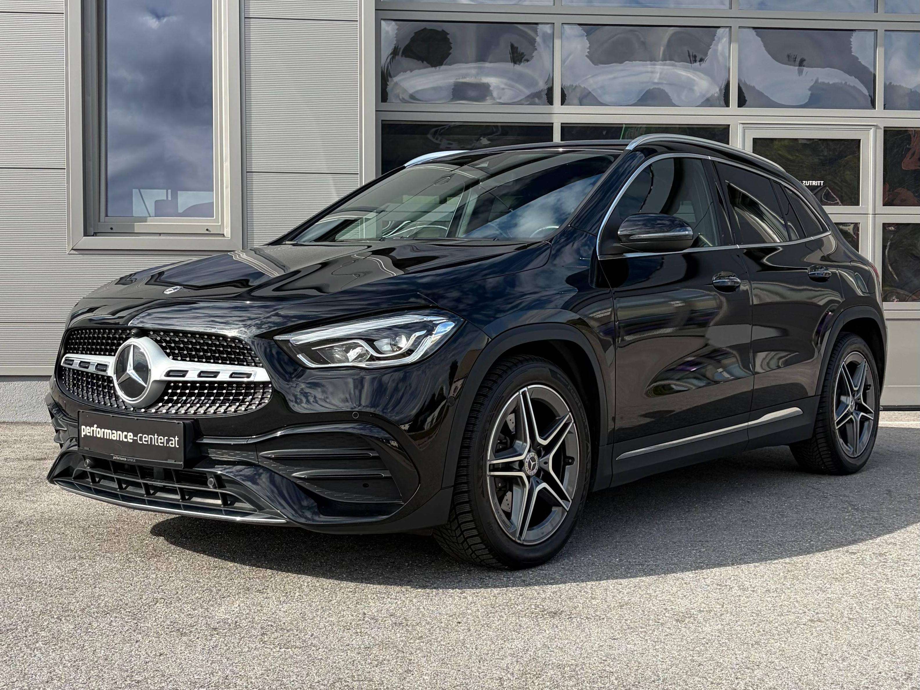 Mercedes-Benz GLA 200
