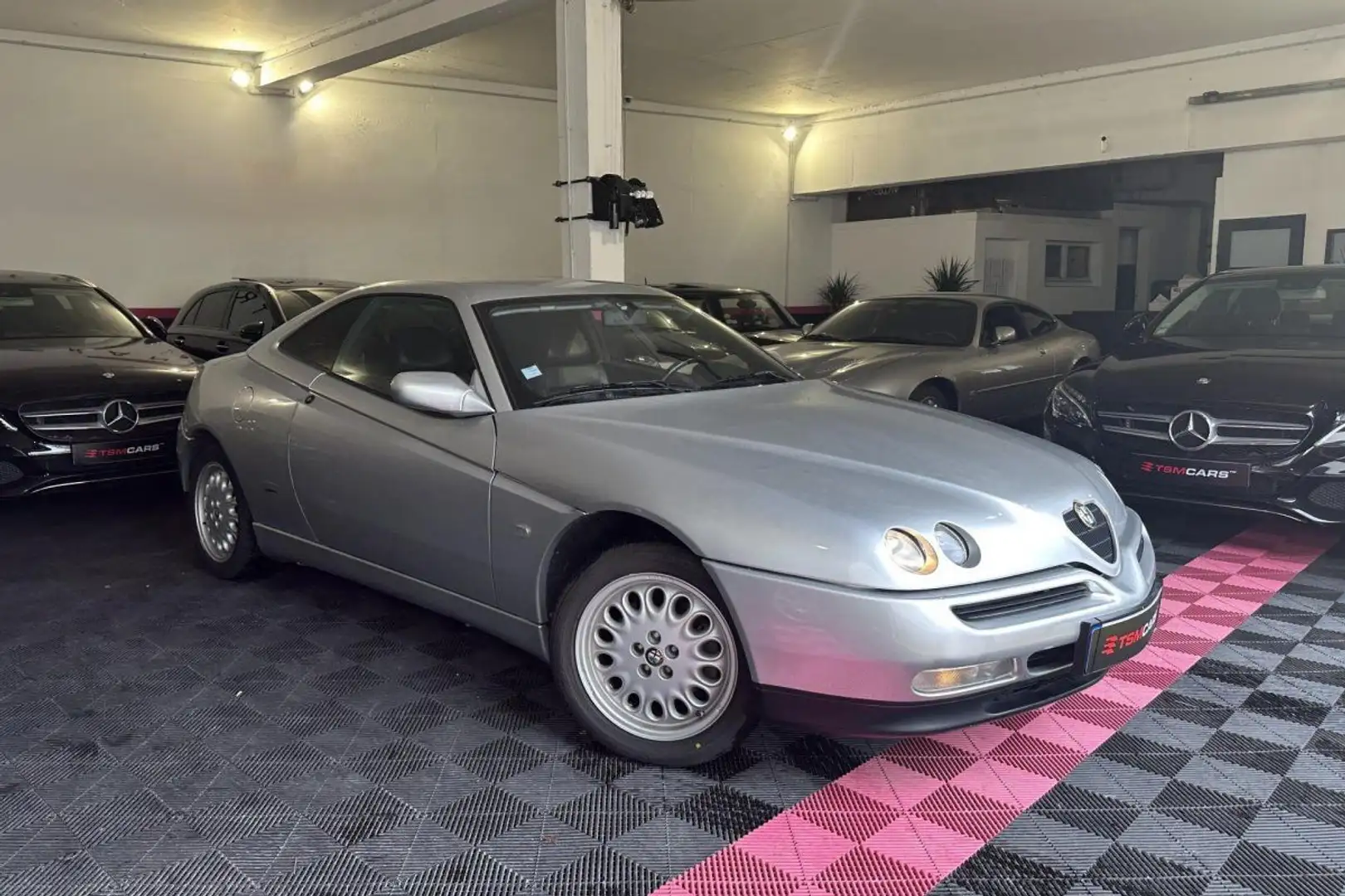 Alfa Romeo GTV 2.0i 16V - 150 1995 Twin Spark L PHASE 1 Grau - 1