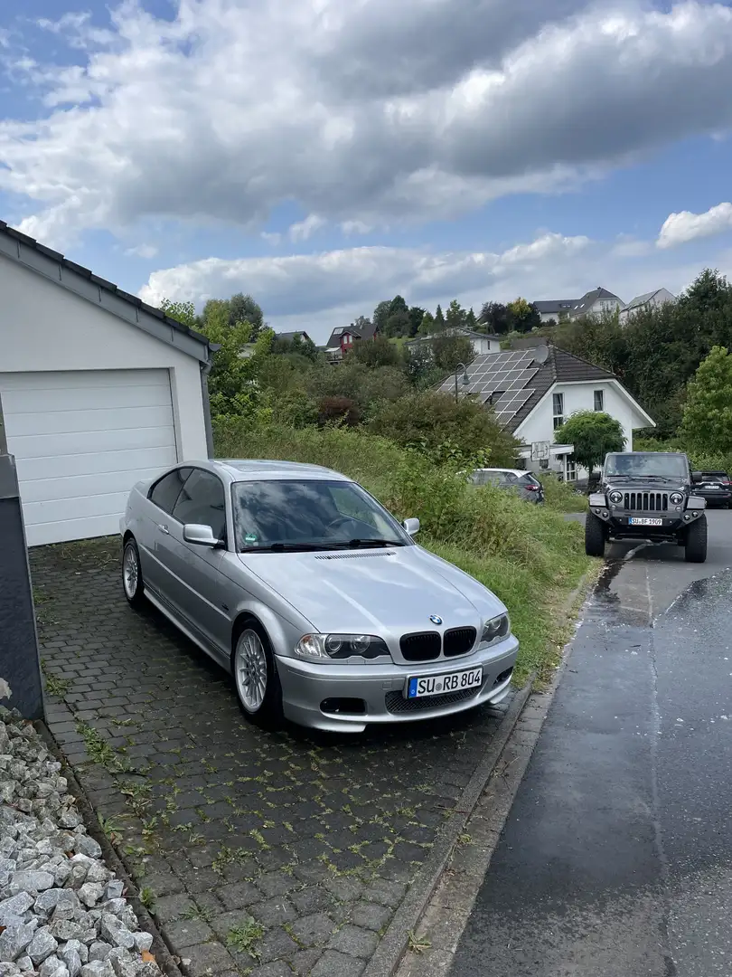 BMW 320 320 Ci Grau - 1