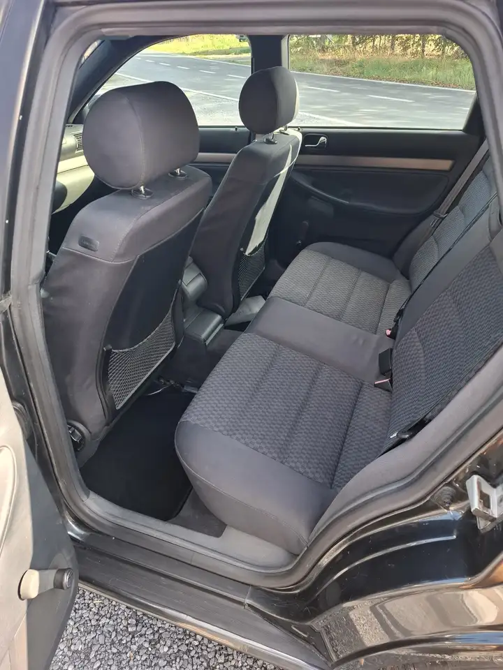 Audi A4 1.8 Turbo Quattro Advance, foto 8