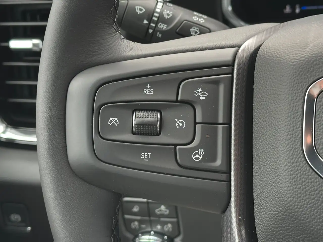GMC Sierra 2500HD снимка GMC Sierra 2500HD