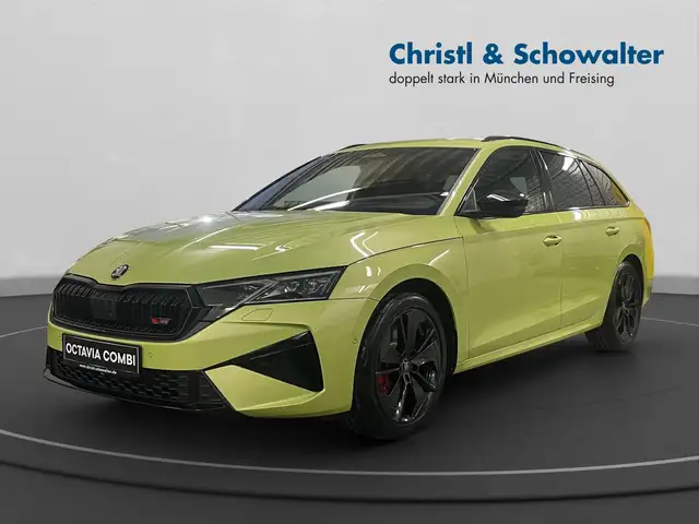 Skoda Octavia Combi 2.0 TSI RS AHK HDUP 360 A&C PAKET KESSY