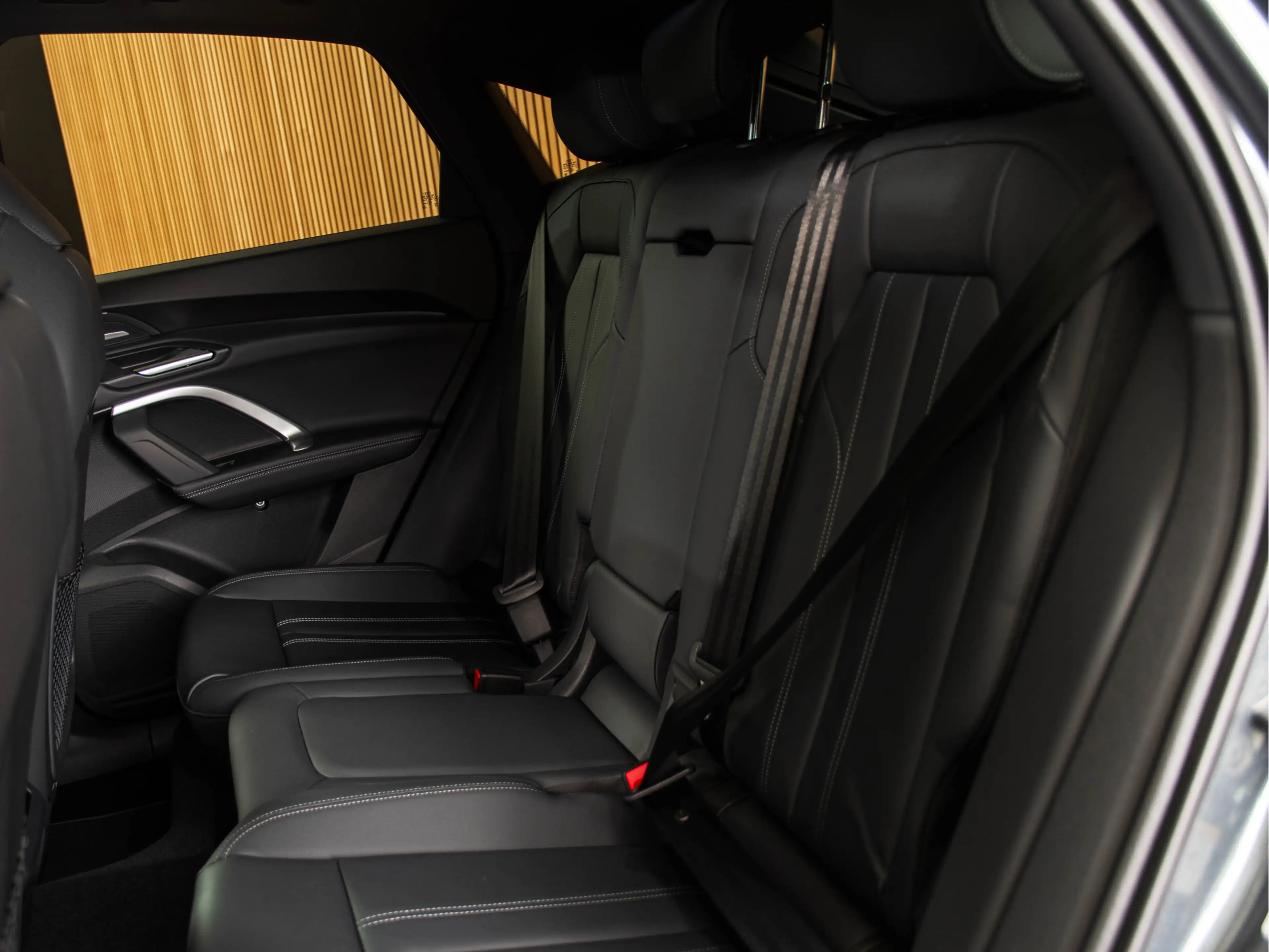 Audi Q5 Sportback 2.0 TFSI e-hybrid quattro S edition 21" — photo 15