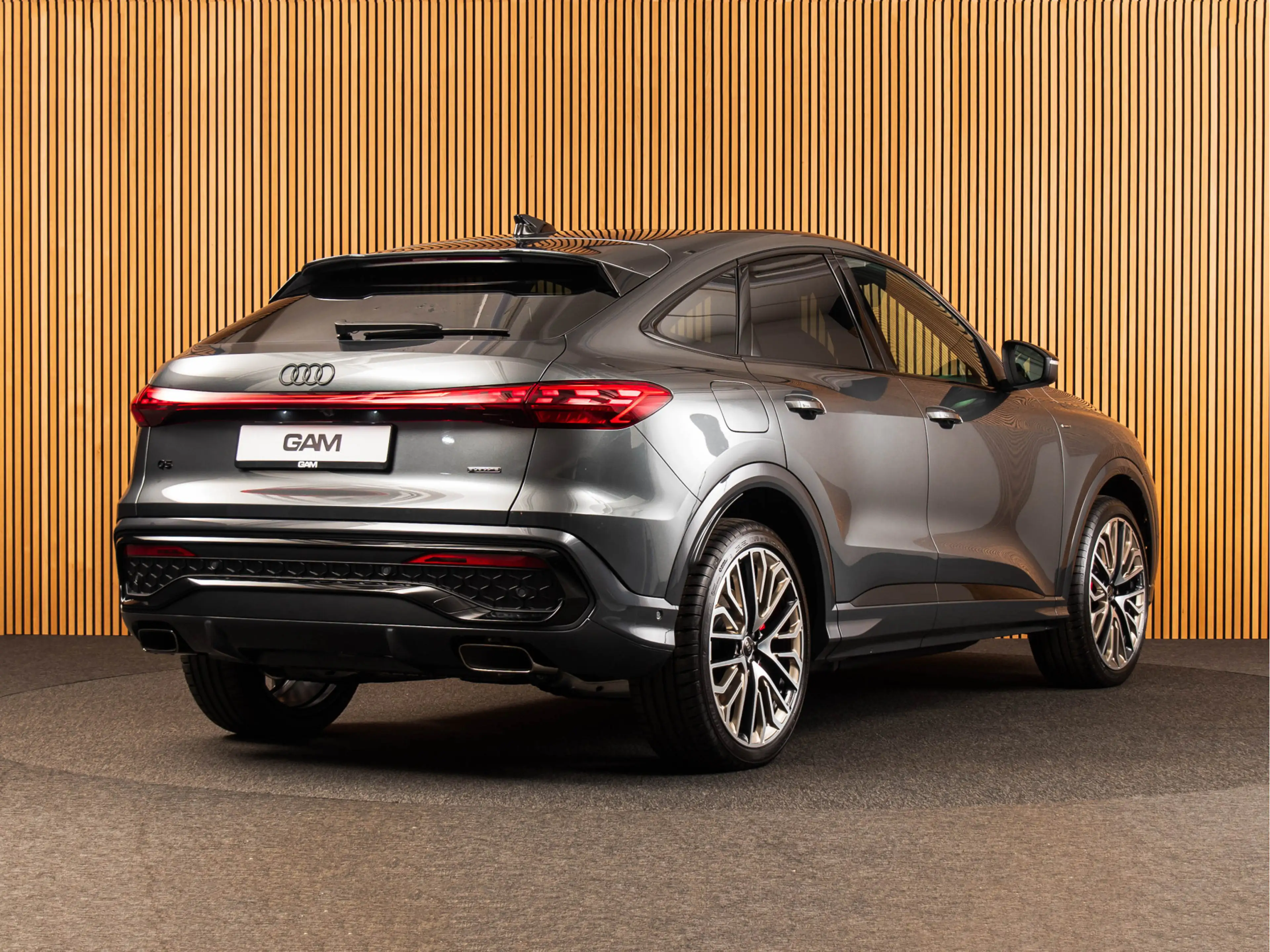 Audi Q5 Sportback 2.0 TFSI e-hybrid quattro S edition 21" — photo 5