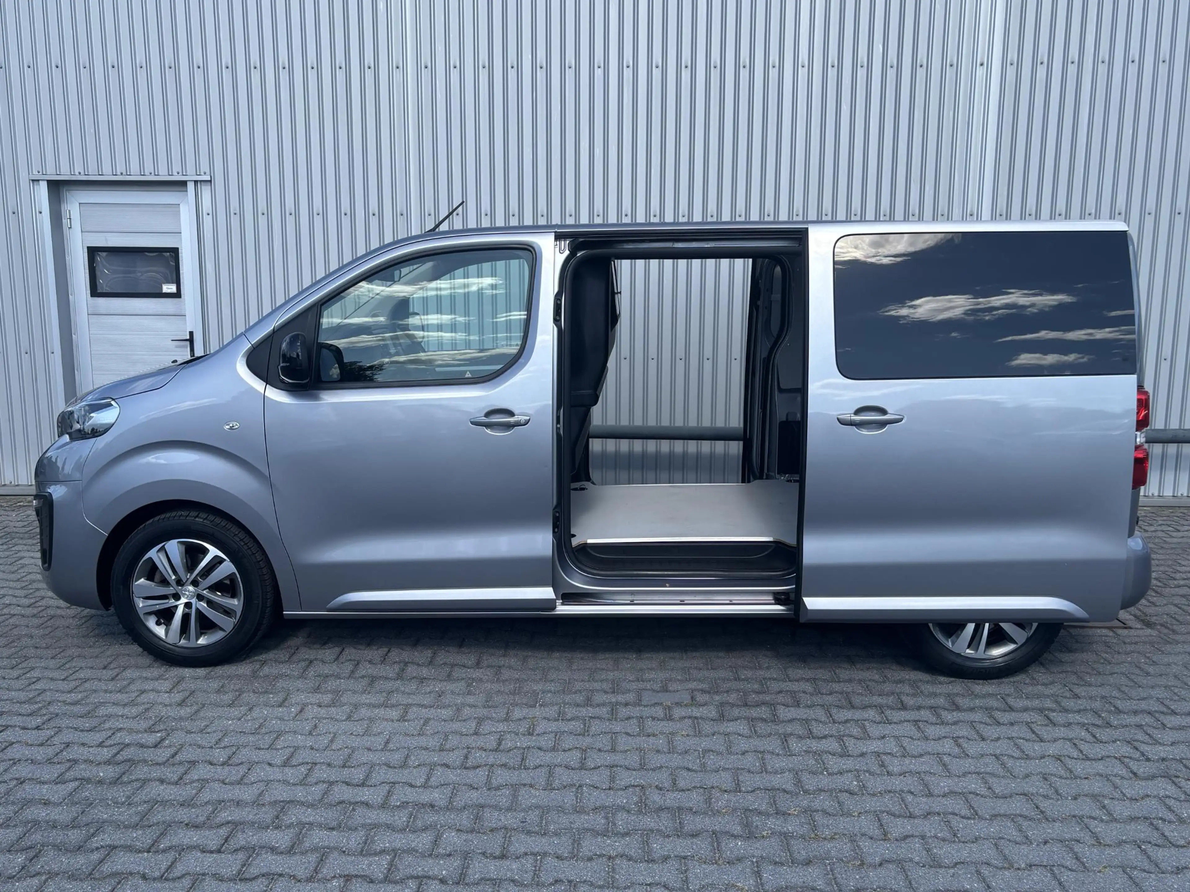 Peugeot Expert 2.0 BlueHDI 180*2X SCHUIF*HAAK*KLEP*CAM*CRUISE*ECC — photo 2