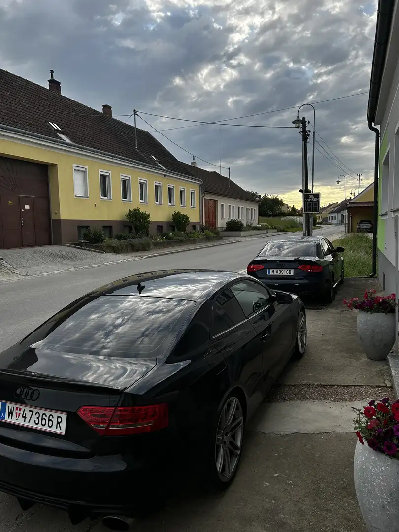 Audi A5 Coupé 2,0 T FSI quattro Schwarz - 2