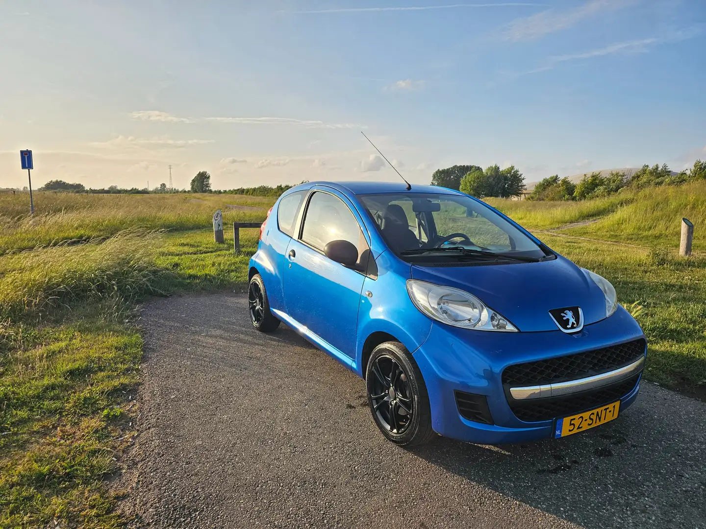 Peugeot 107 107 1.0-12V XR Bleu - 2
