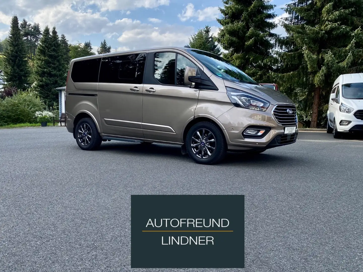 Ford Tourneo Custom Titanium X L1 8-Sitzer Braun - 2