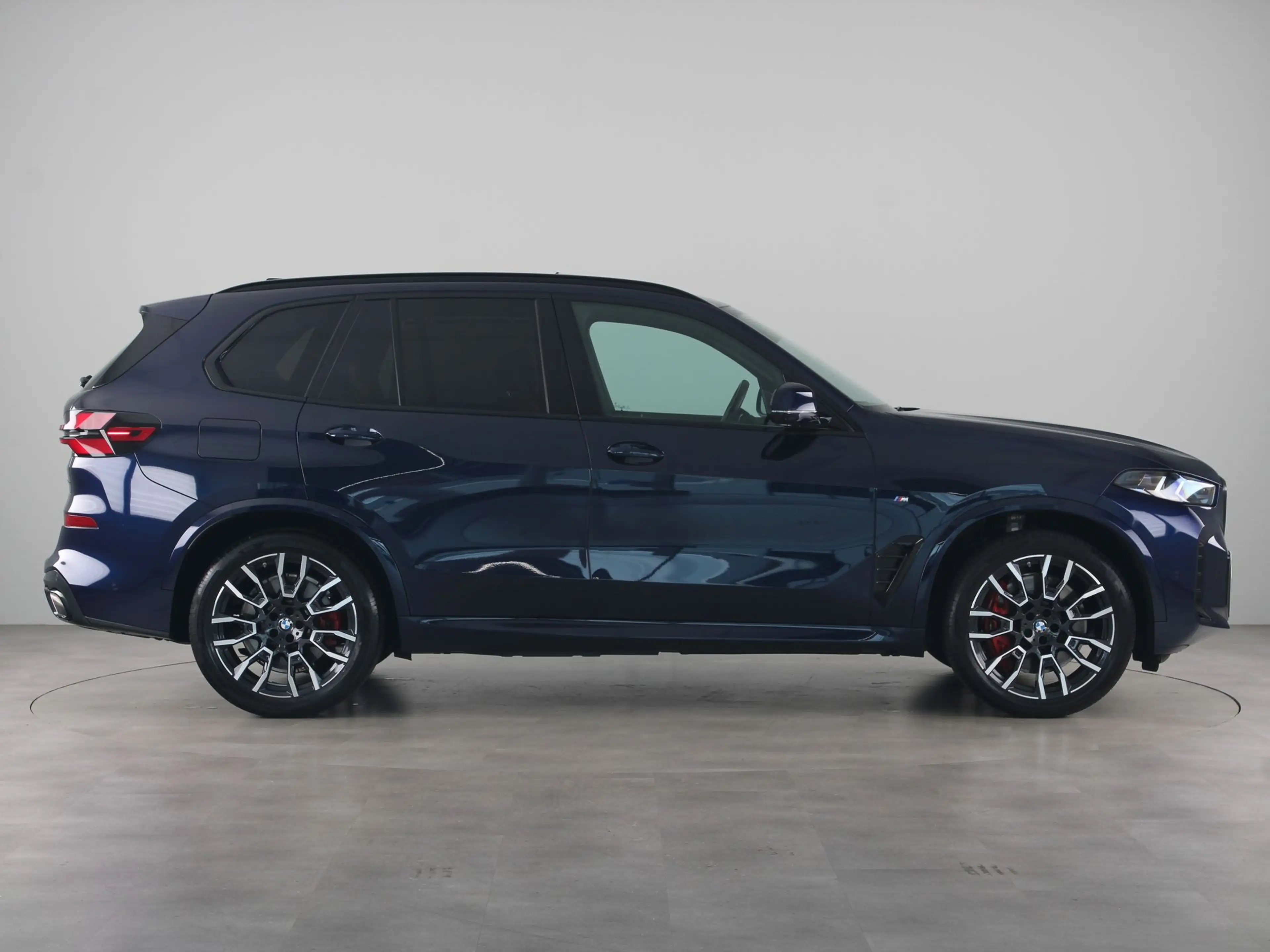 BMW X5 xDrive50e — photo 10