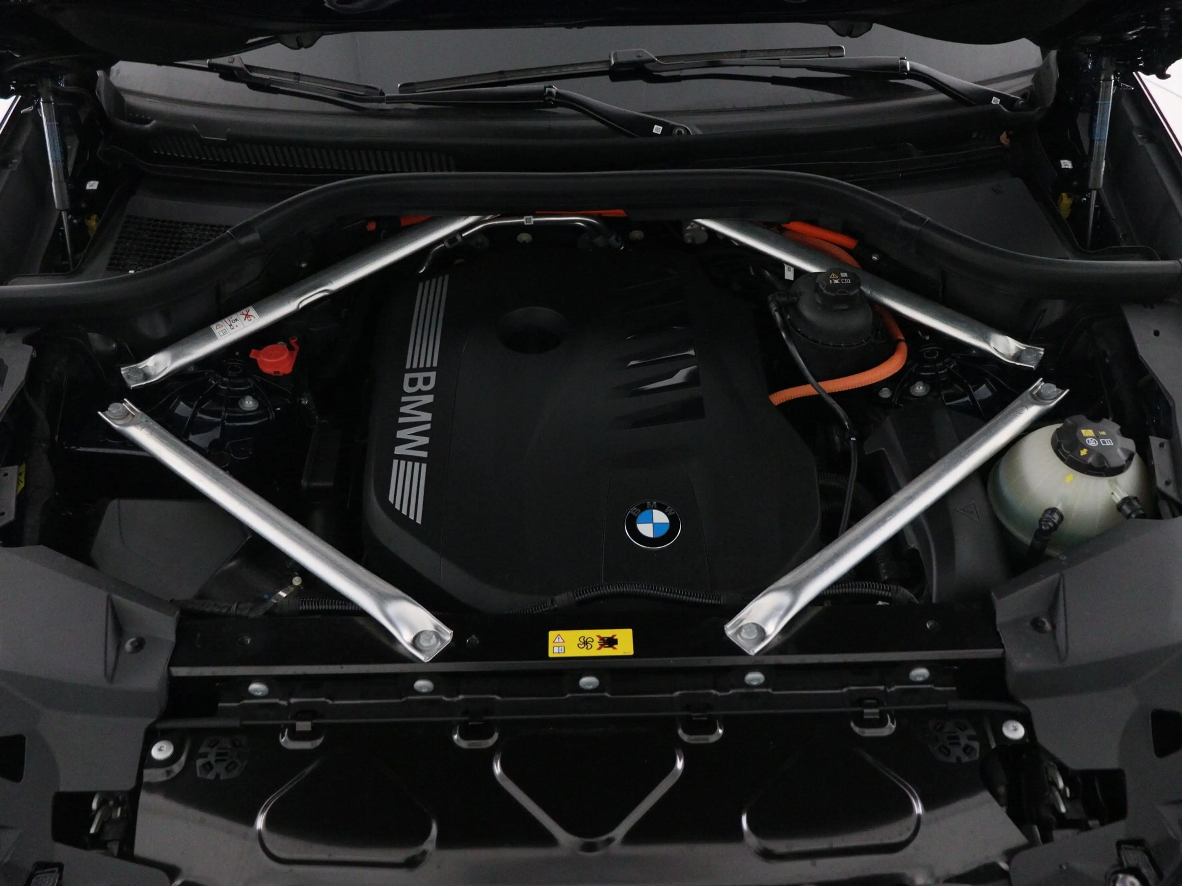 BMW X5 xDrive50e — photo 5