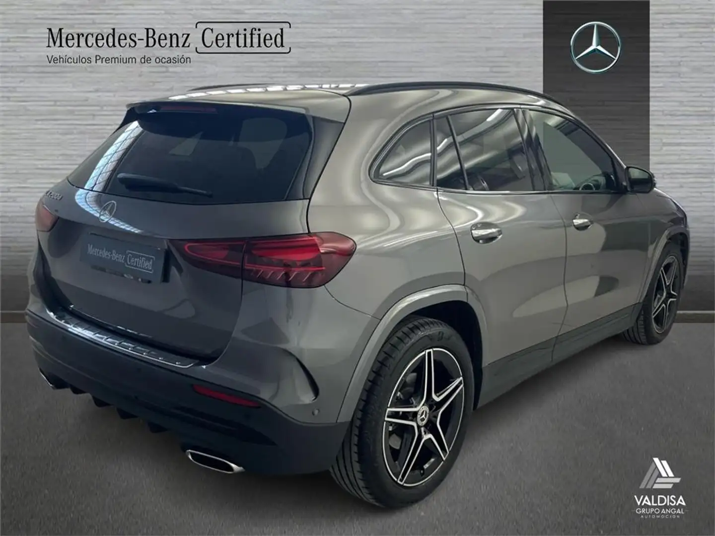 Mercedes-Benz GLA 200 D - 2