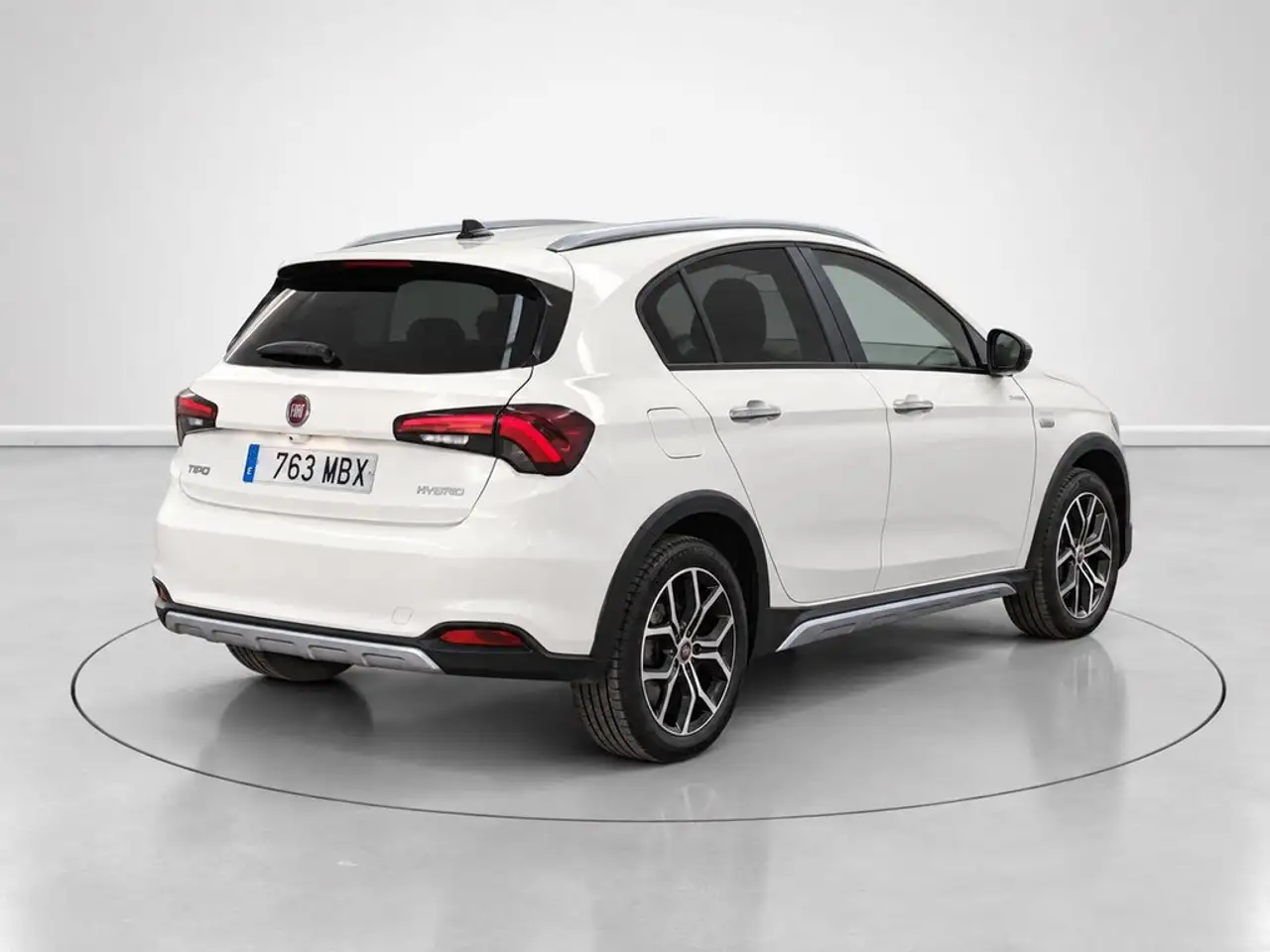 2022 Fiat Tipo 1.5 Hybrid Cross DCT 96KW, photograph 2