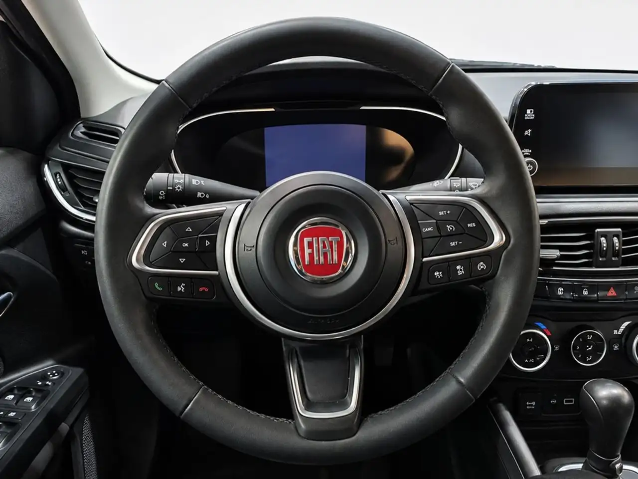 2022 Fiat Tipo 1.5 Hybrid Cross DCT 96KW, photograph 7