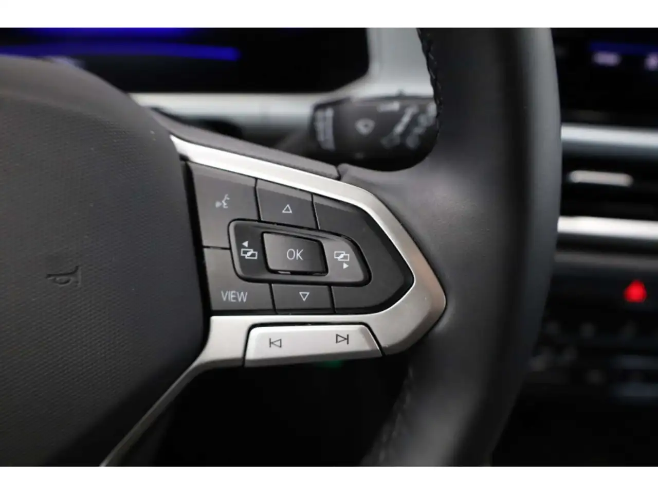 Volkswagen T-Roc 1.0 TSI GOAL 6-Gg. NAV/LED/SH/ACC/Climatr., миниатюра 12