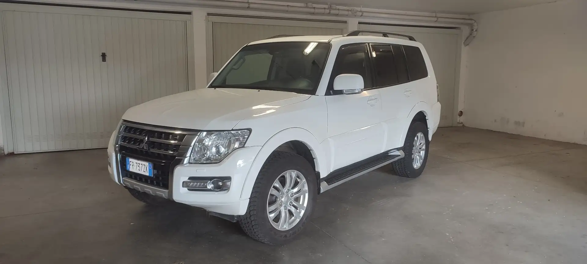 Mitsubishi Pajero 3.2 DI-D Edition 100 (5-trg.) - 2