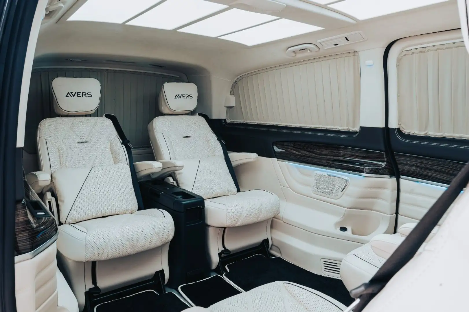 Mercedes-Benz V 300 d V-VIP extralang Schwarz - 2
