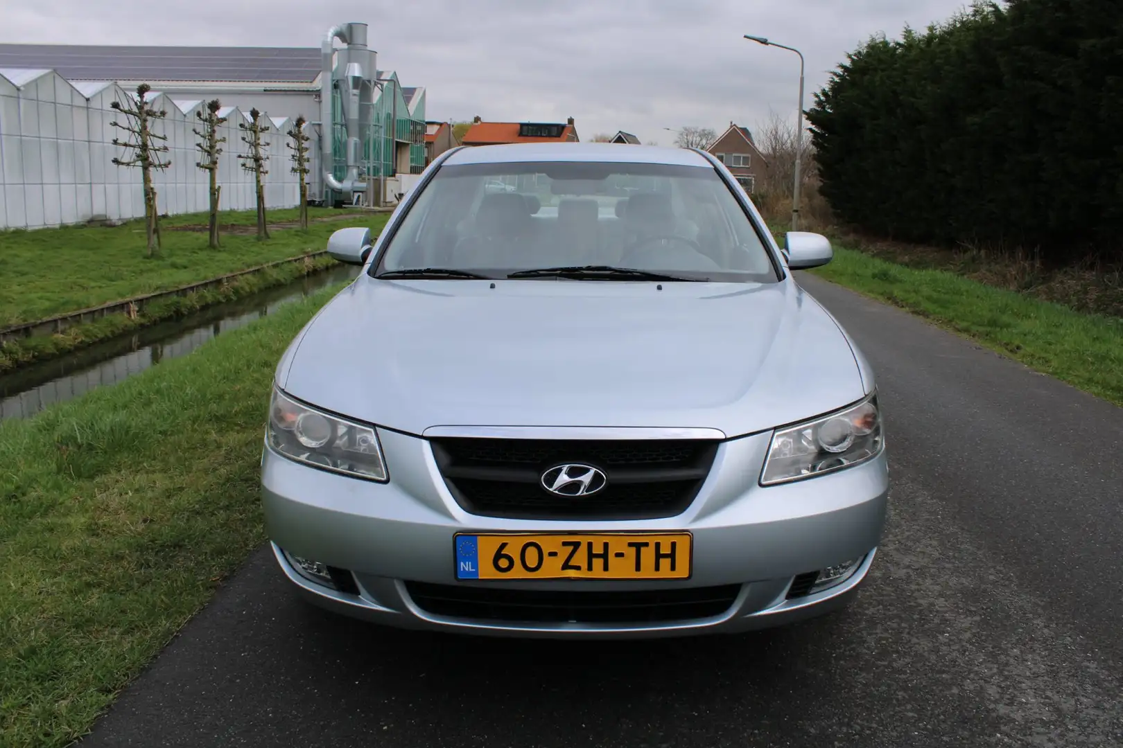 Hyundai SONATA 2.4 Dynamic Business Edition met Leder en Climate Gris - 2