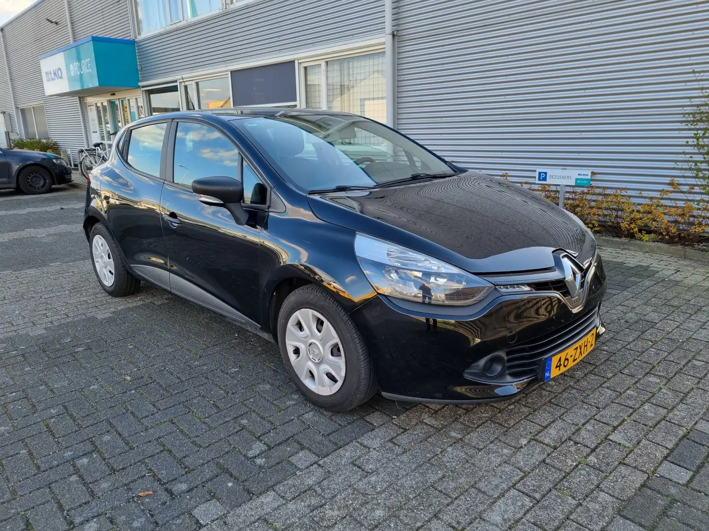Renault Clio 1.5 dCi ECO Expression 5-Drs Airco! Bj:2013 NAP! crna - 2