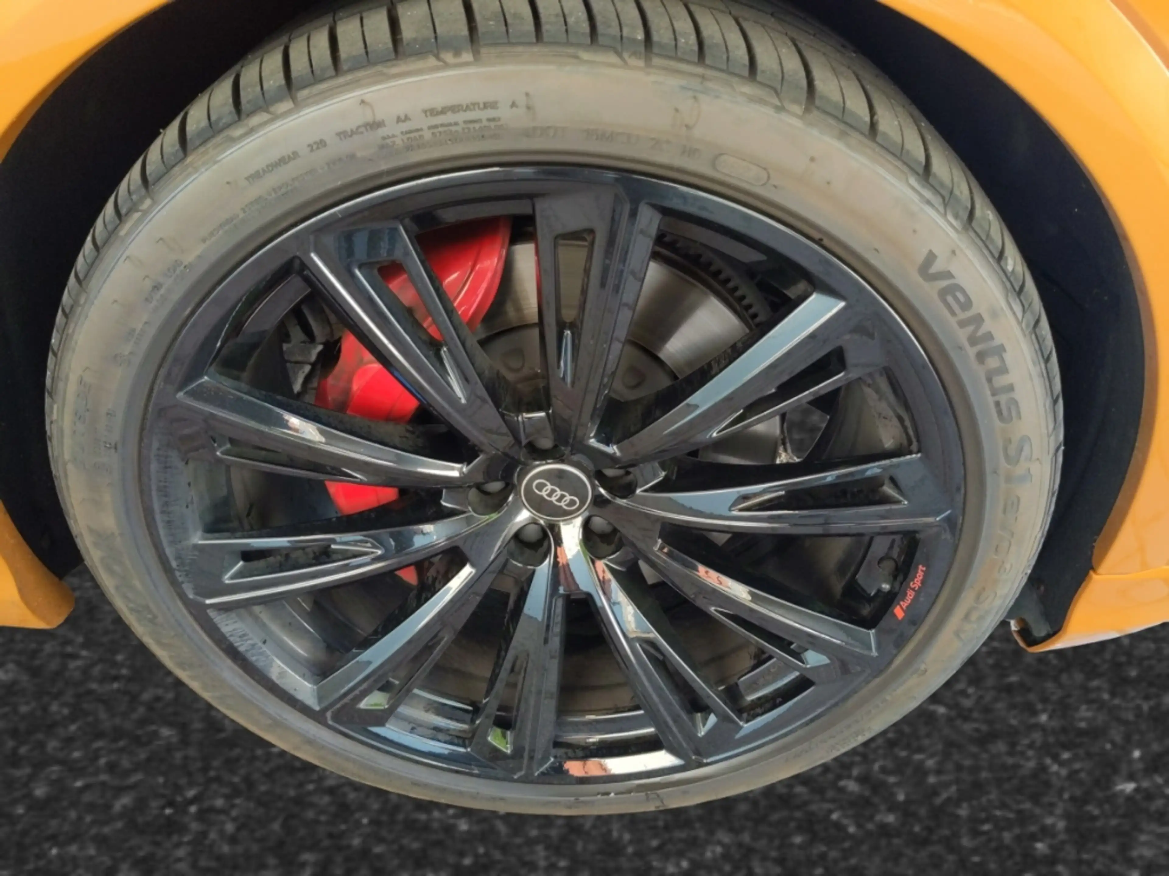 Audi SQ8 TFSI quattro competition plus Matrix AHK STHZ Navi — photo 7