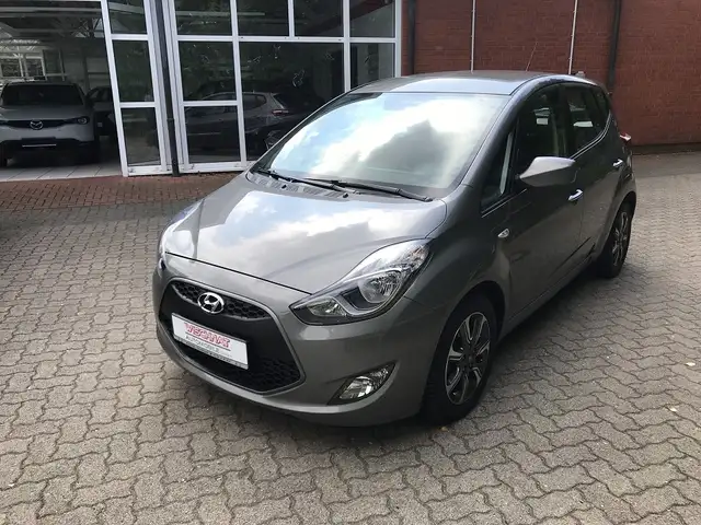 Hyundai iX20 Space Plus Automatik