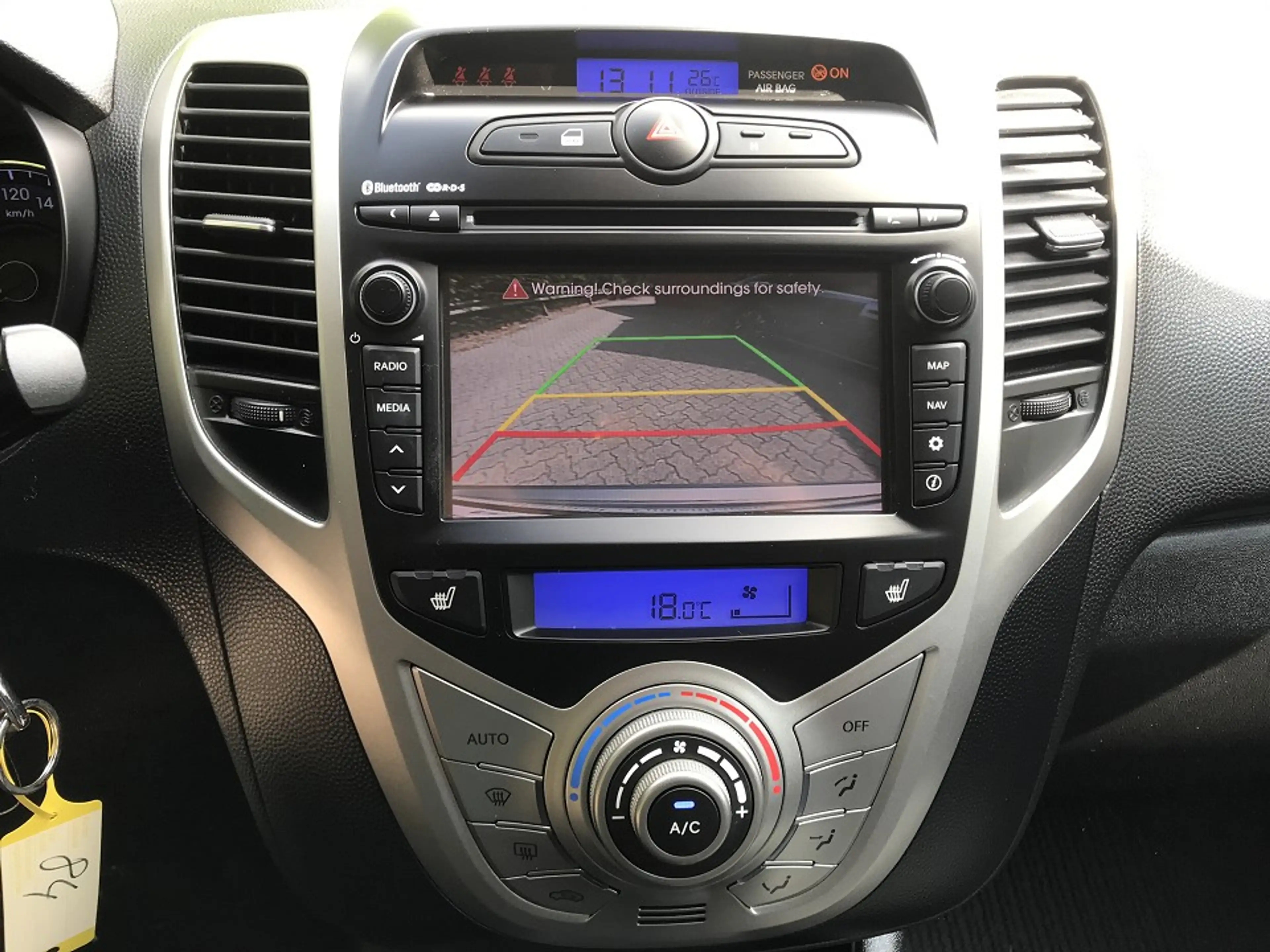 Hyundai iX20 Space Plus Automatik — photo 13