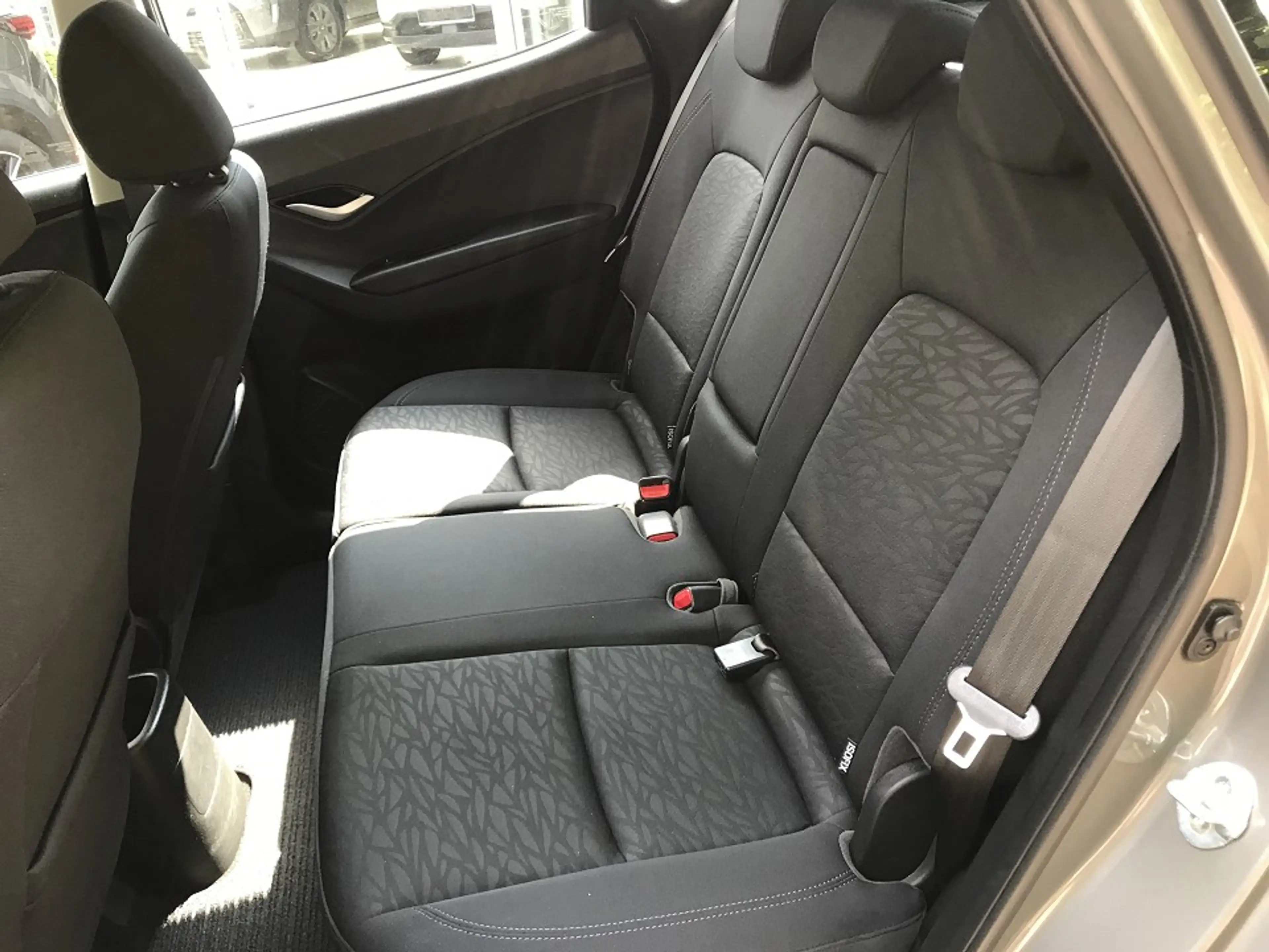 Hyundai iX20 Space Plus Automatik — photo 14